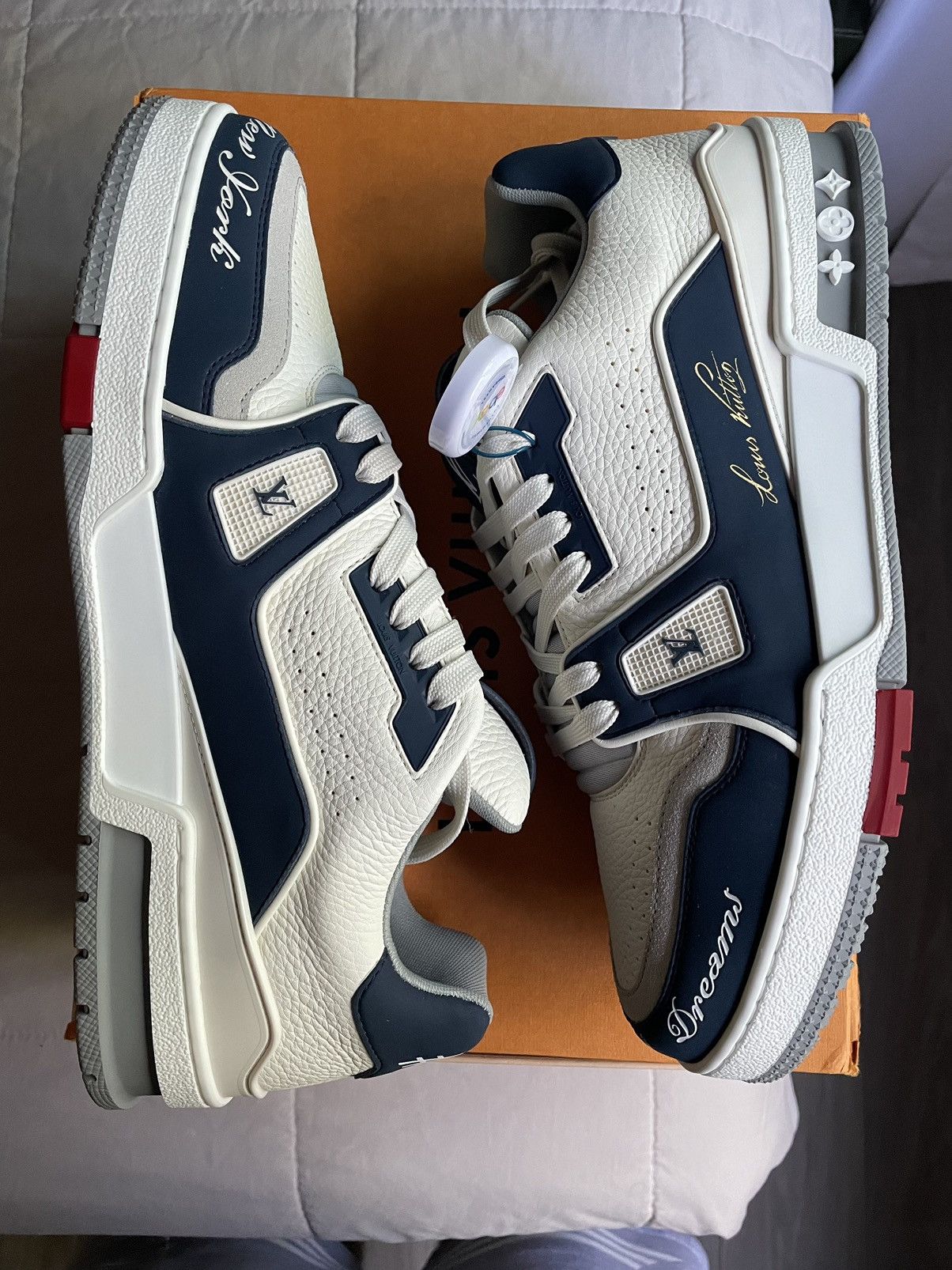 Louis Vuitton Louis Vuitton New York City Of Dreams Trainer Sneaker Size US 10.5 / EU 43-44 - 3 Thumbnail