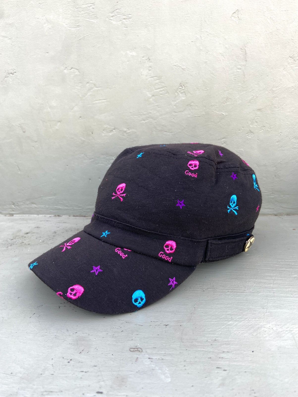 If Six Was Nine 2000s marsal skull studded patrol hat Size ONE SIZE - 2 Thumbnail