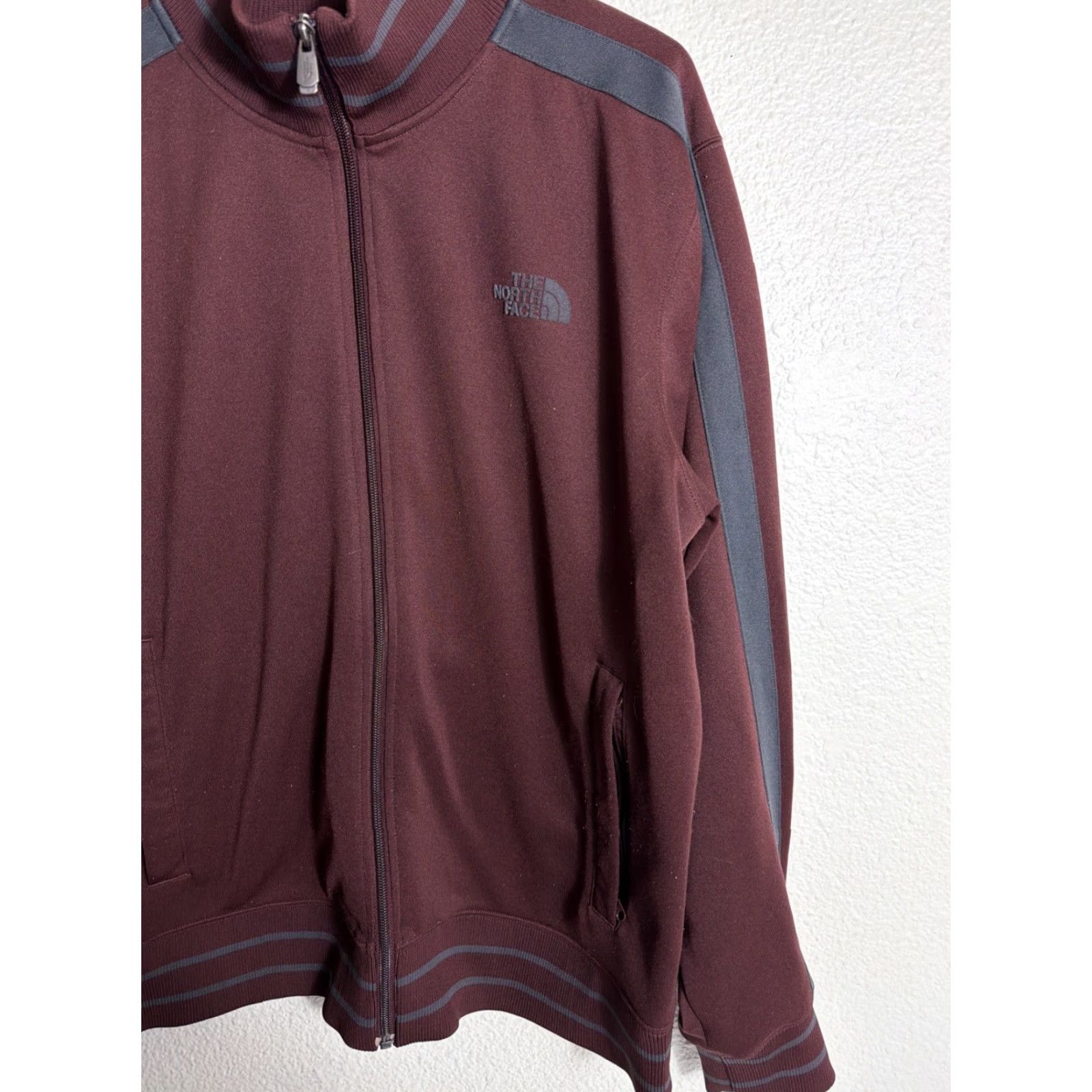 The North Face The North Face Mens Large Full Zip Track Jacket Maroon Gray Stripe Large Men Jacket The North Face Mens Full Zip Track Jacket Maroon Gray Stripe Size US L / EU 52-54 / 3 - 4 Thumbnail