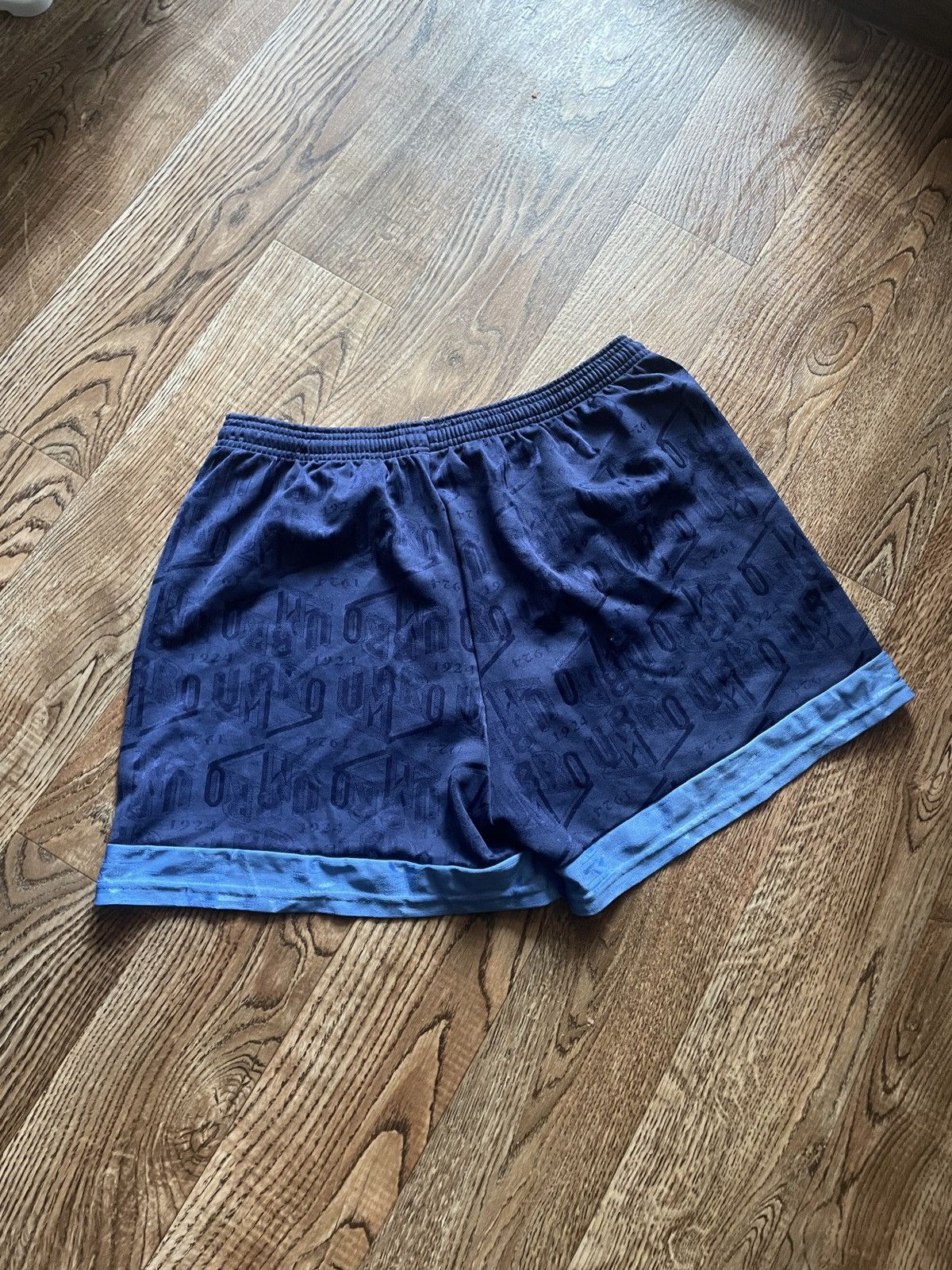 Umbro Mens vintage Umbro shorts soccer rare streetwear y2k Size US 34 / EU 50 - 5 Thumbnail