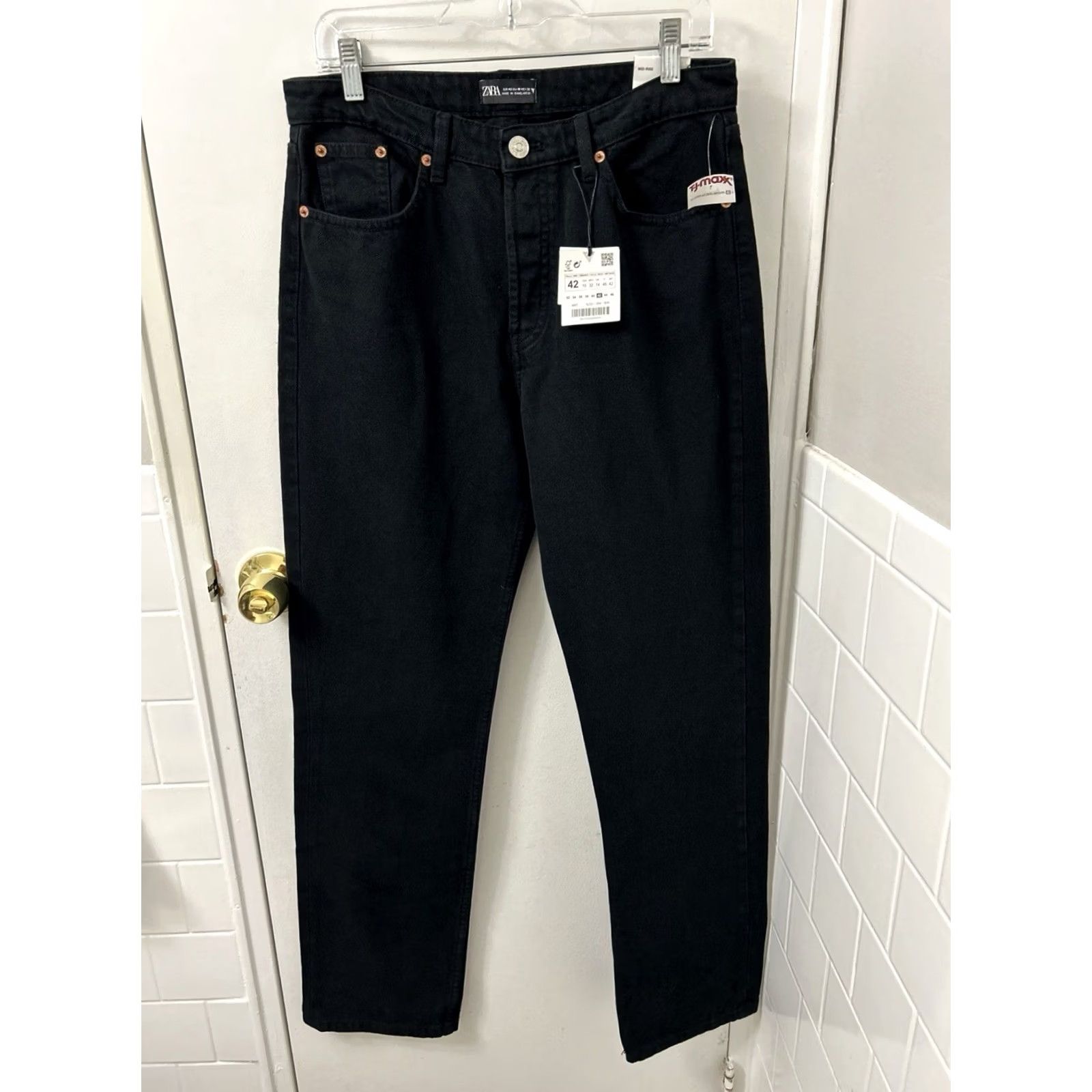 Zara ZARA Jeans Womens 10 33L Black Straight Leg Pockets Button Fly Denim NWT Size 32" / US 10 / IT 46 - 2 Thumbnail