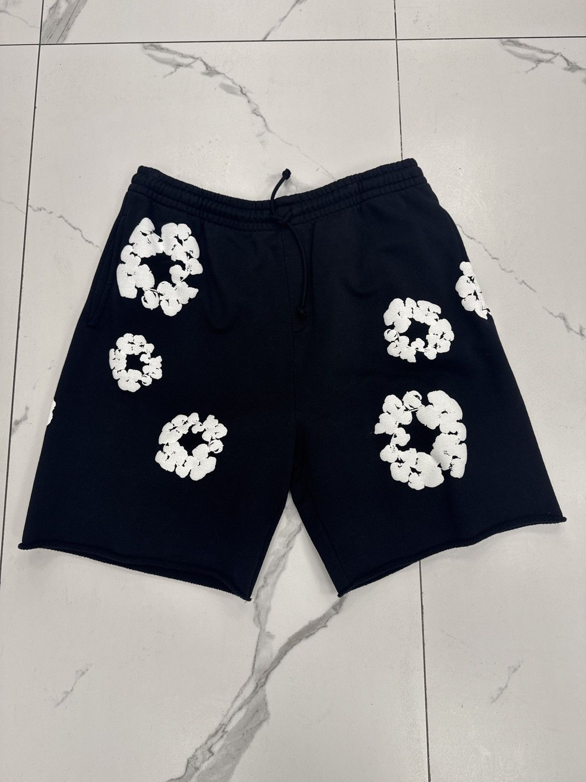 DENIM TEARS Denim Tears The Cotton Wreath Shorts “Black” Size US 40 / EU 56 - 2 Thumbnail
