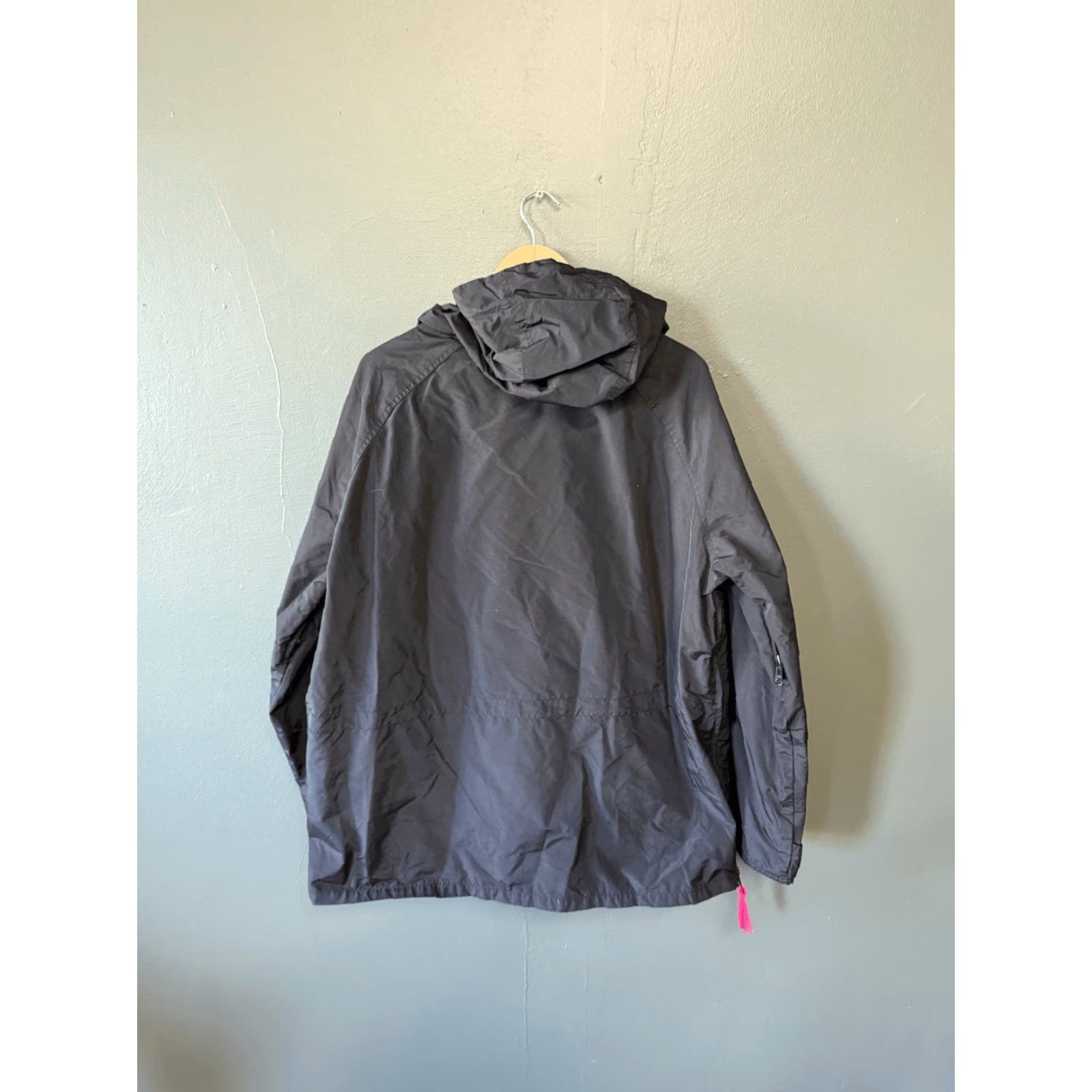 Vintage VINTAGE Columbia Mens Black Hooded Jacket Size L Pullover Exterior Black Nylon Jacket Hooded Mens Size US L / EU 52-54 / 3 - 2 Thumbnail