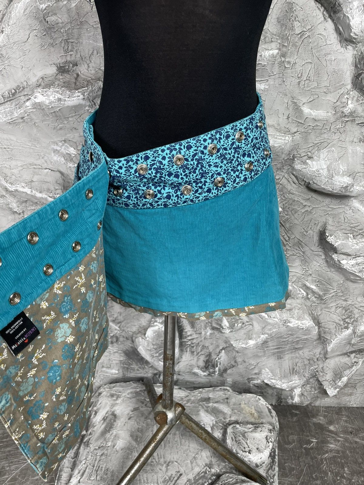Japanese Brand 2000s Y2K Rivets Reversible Wrap Mini Skirt With Pocket Size 27" / US 4 / IT 40 - 7 Thumbnail