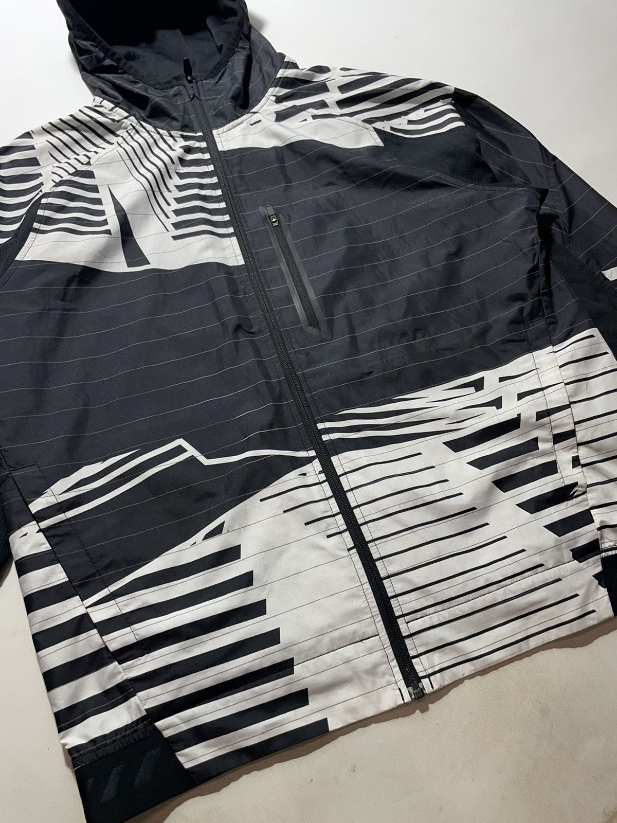 Oakley Oakley Reflective Stripes Light Jacket Size US M / EU 48-50 / 2 - 3 Thumbnail