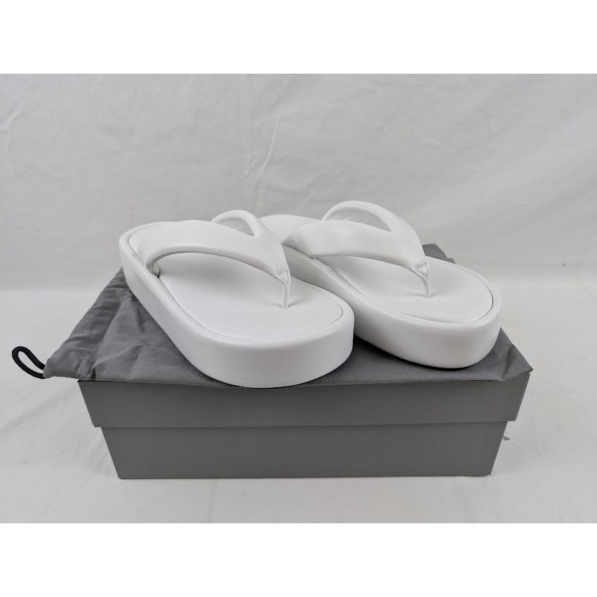 Balenciaga o1rshd1 Smooth Nappa/ Logo Slides in White/Black Size US 10 / IT 40 - 1 Thumbnail