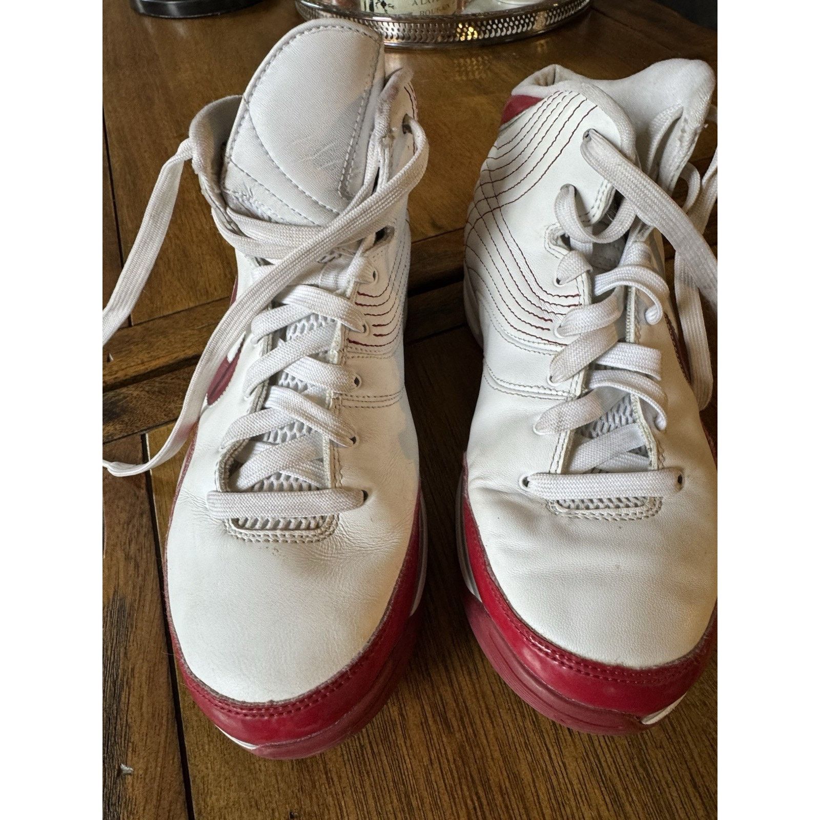 Nike Vintage Y2K 2008 Nike Elite Shoes Women’s 7.5 324831-103 Size US 7.5 / IT 37.5 - 3 Thumbnail