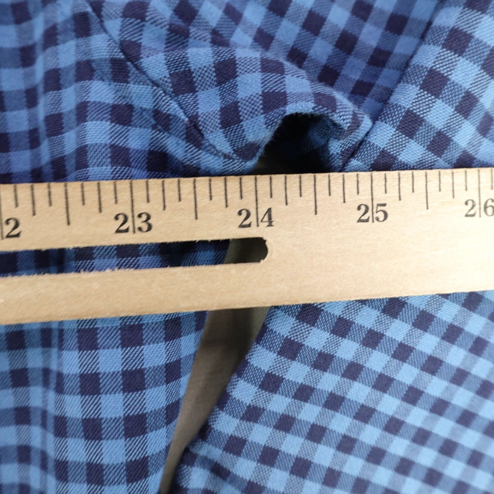 Vintage VINTAGE LL Bean Shirt Men Large Blue Gingham Plaid Slightly Fitted Performance Button Up Size US L / EU 52-54 / 3 - 6 Thumbnail