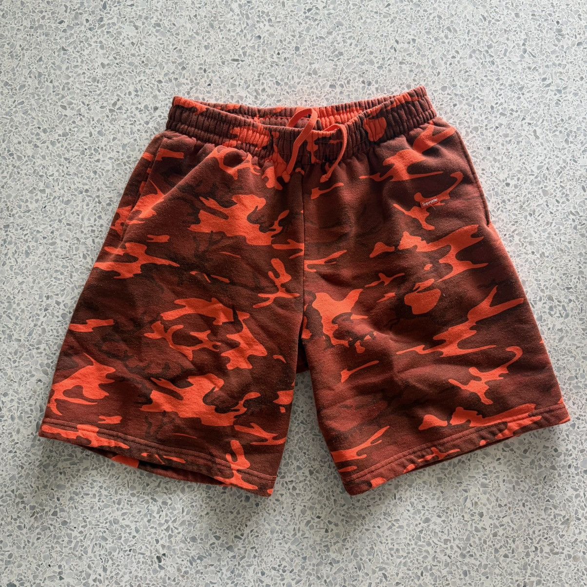 Supreme Supreme Small Box Red Camo Sweatshorts Size US 30 / EU 46 - 1 Thumbnail