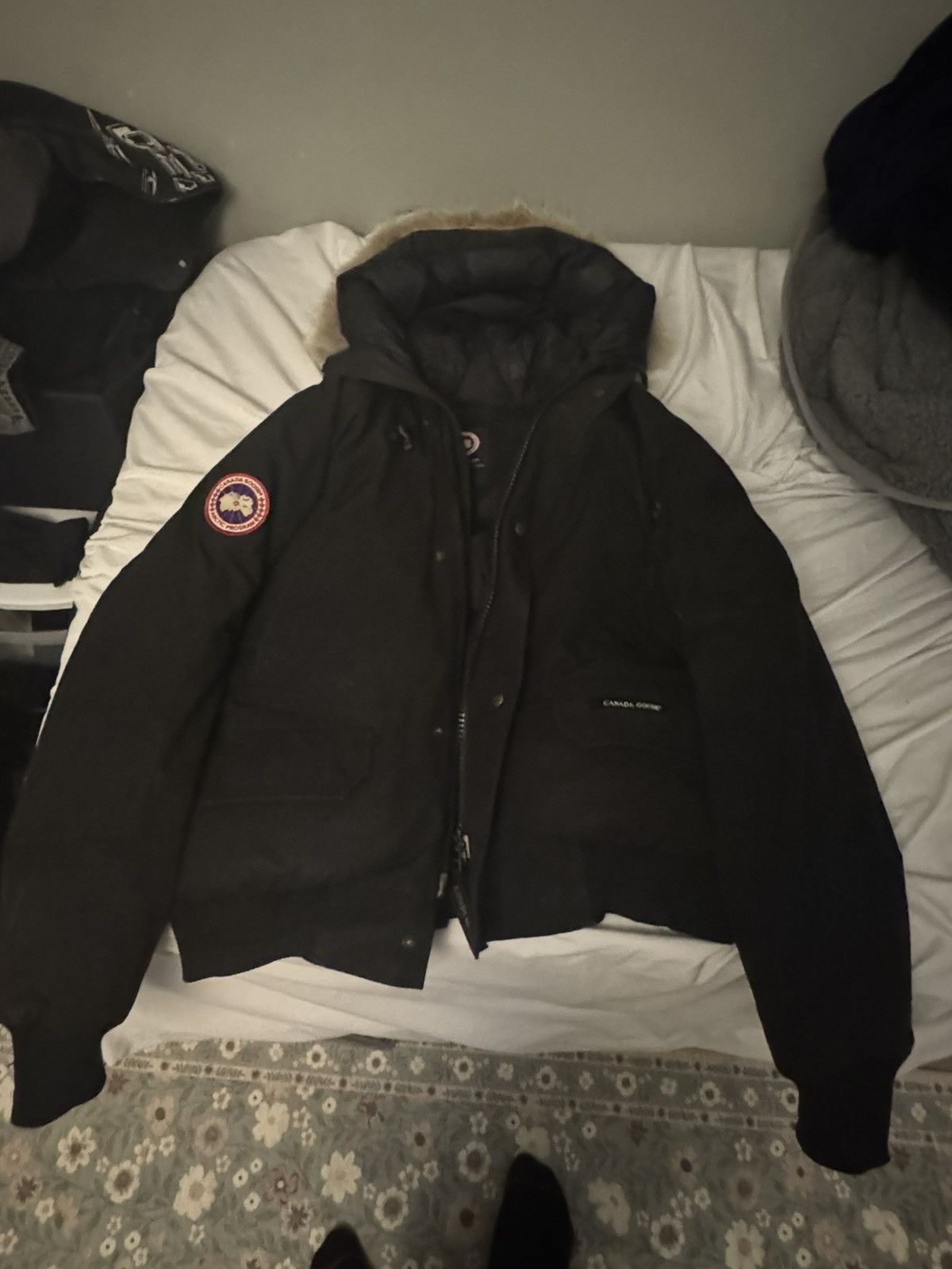 Canada Goose CANADA GOOSE CHILLIWACK BOMBER MENS DOWN JACKET AND FUR TRIM Size US L / EU 52-54 / 3 - 2 Thumbnail