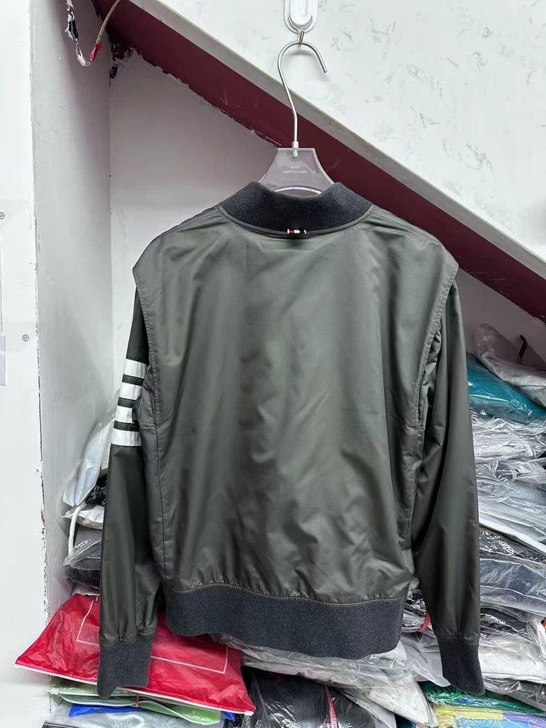 Thom Browne THOM BROWNE Grey green four-stripe nylon zip jacket 2502-Ne Size US L / EU 52-54 / 3 - 4 Thumbnail