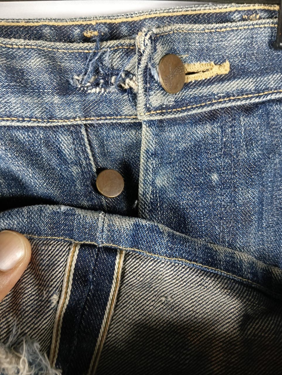 Vintage Vintage wrangler size 31 A2 distressed denim SelvAge 3382 Size US 31 - 3 Thumbnail