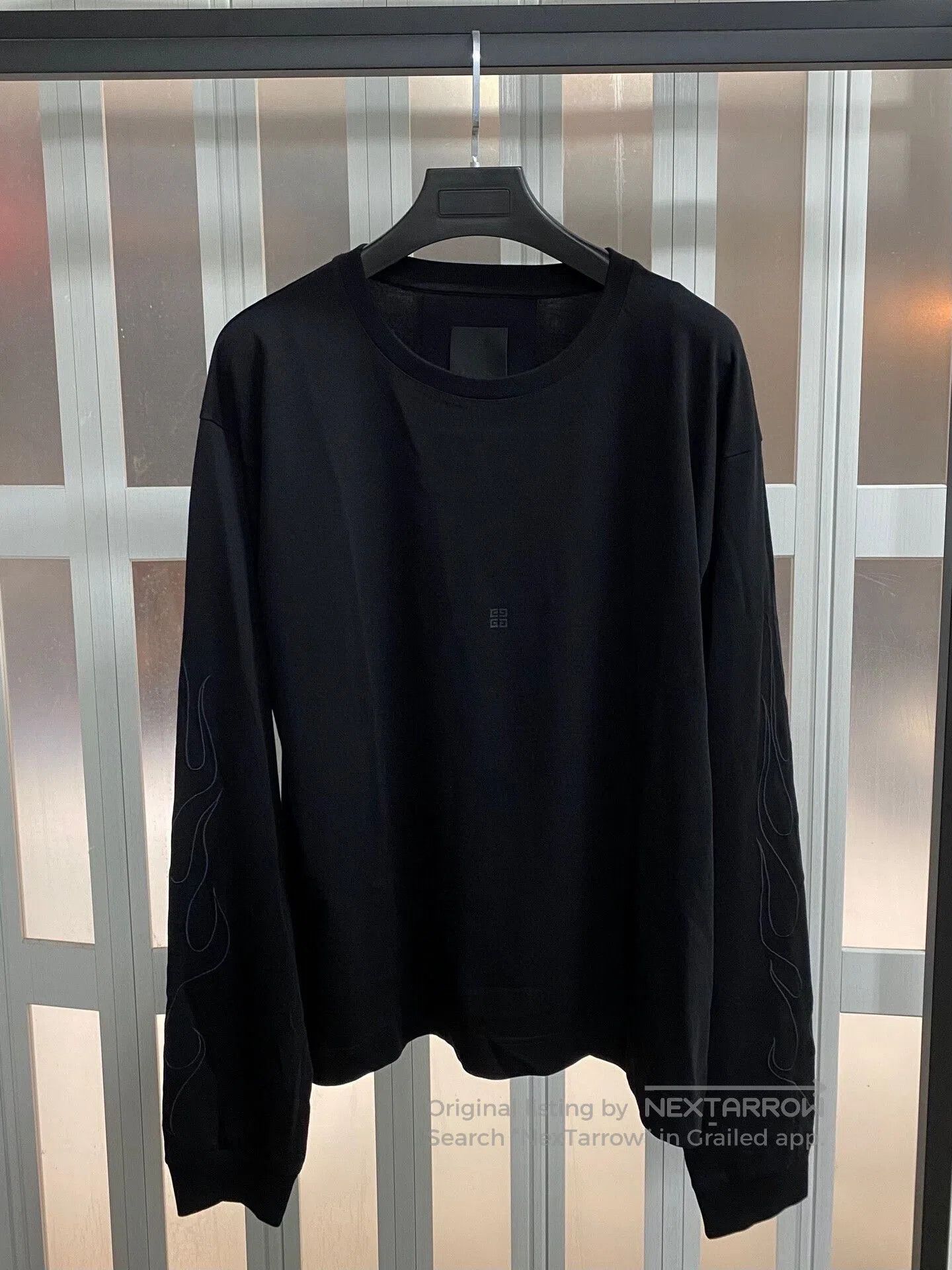 Givenchy givenchy men’s long sleeve t-shirt with print. Size US S / EU 44-46 / 1 - 3 Thumbnail