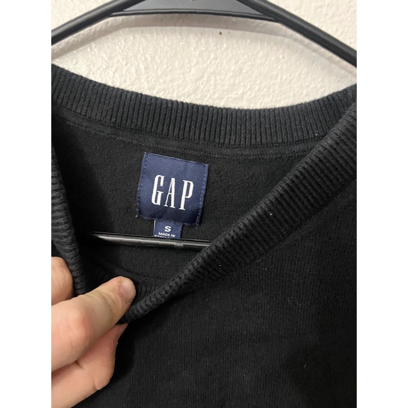 Gap GAP Sweatshirt Mens Size Small Long Sleeve Crew Neck Black Solid Cotton Pullover Regular Breathable Gym & Training 90s? Mens Size US S / EU 44-46 / 1 - 2 Thumbnail