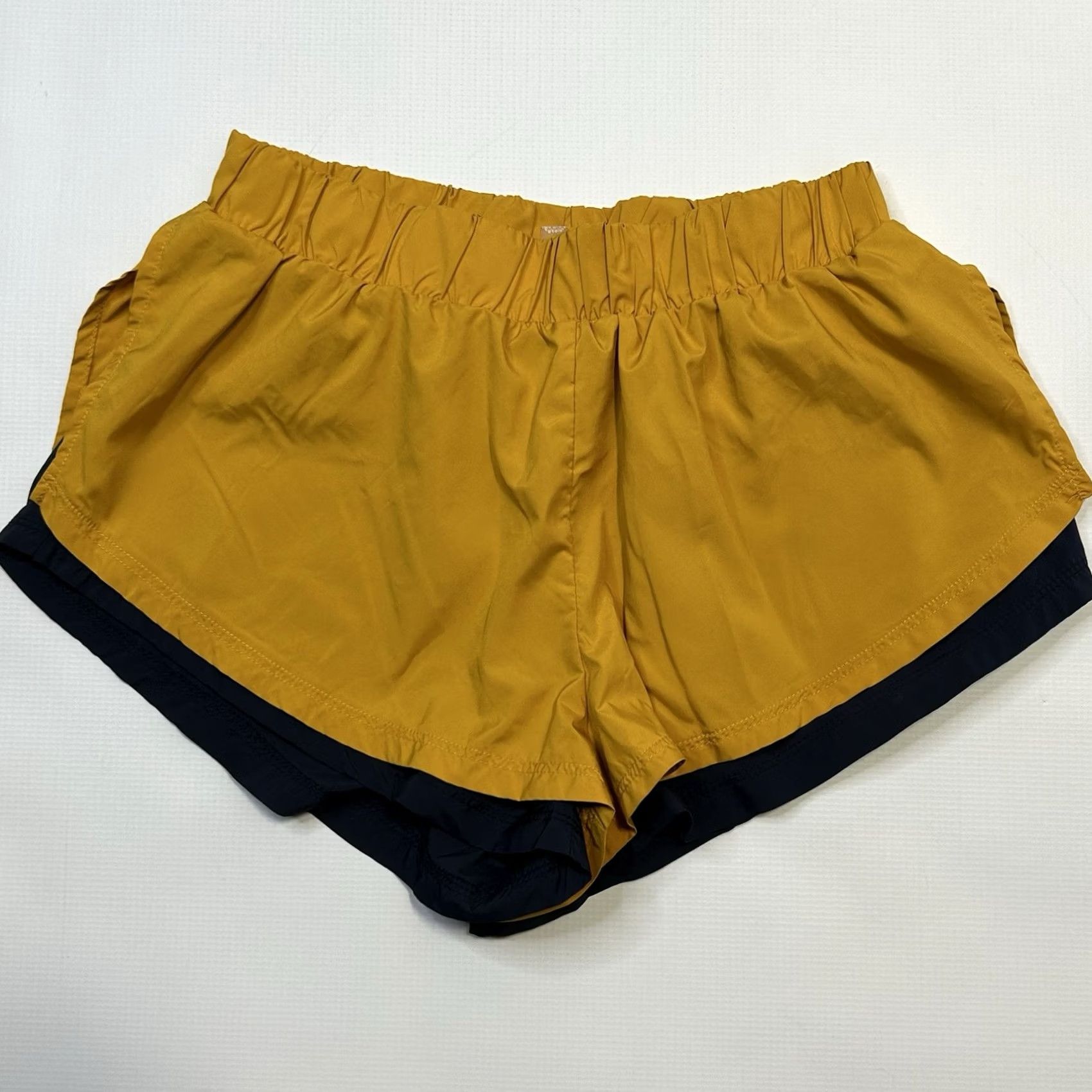 Free People VINTAGE? Free People Movement Hardio Cardio Shorts Yellow Blue Womens Size Small Activewear Shirts? Size 28" / US 6 / IT 42 - 4 Thumbnail