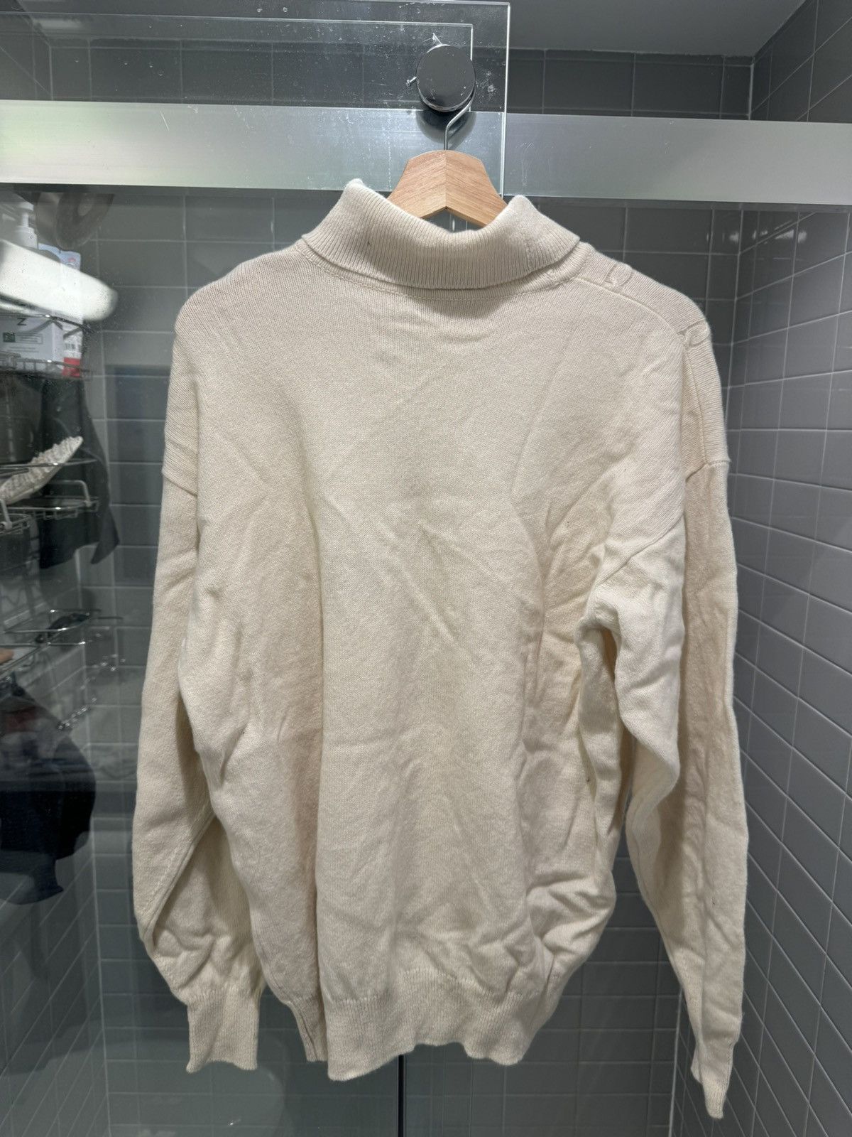 Burberry Vintage Cream Burberry Turtleneck Sweater Size US XL / EU 56 / 4 - 2 Thumbnail