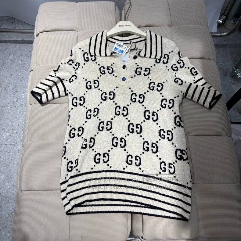 Gucci White old-flowered printed knitted polo shirt