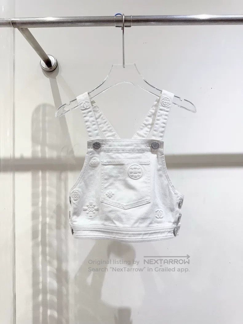Chanel Chanel 21P relief camelia logo vest Size XS / US 0-2 / IT 36-38 - 1 Thumbnail