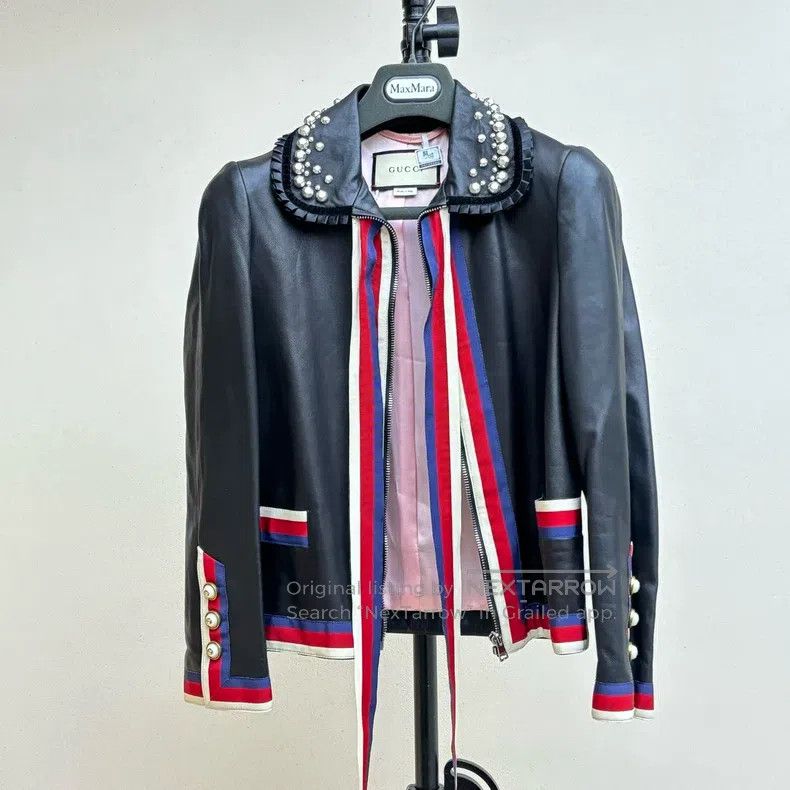 Gucci Gucci Black soft sheepskin jacket Size XS / US 0-2 / IT 36-38 - 1 Thumbnail