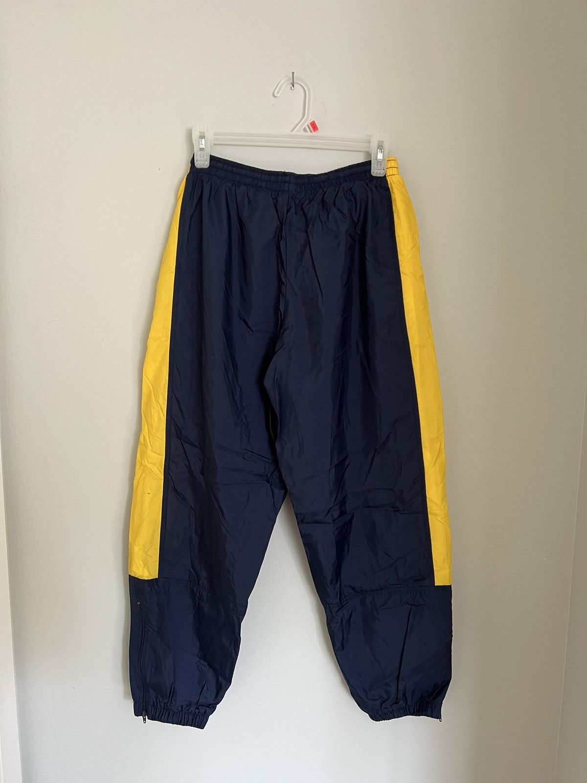 Nike Vintage NIKE Jacket Windbreaker Set With logo on back Size US S / EU 44-46 / 1 - 7 Thumbnail