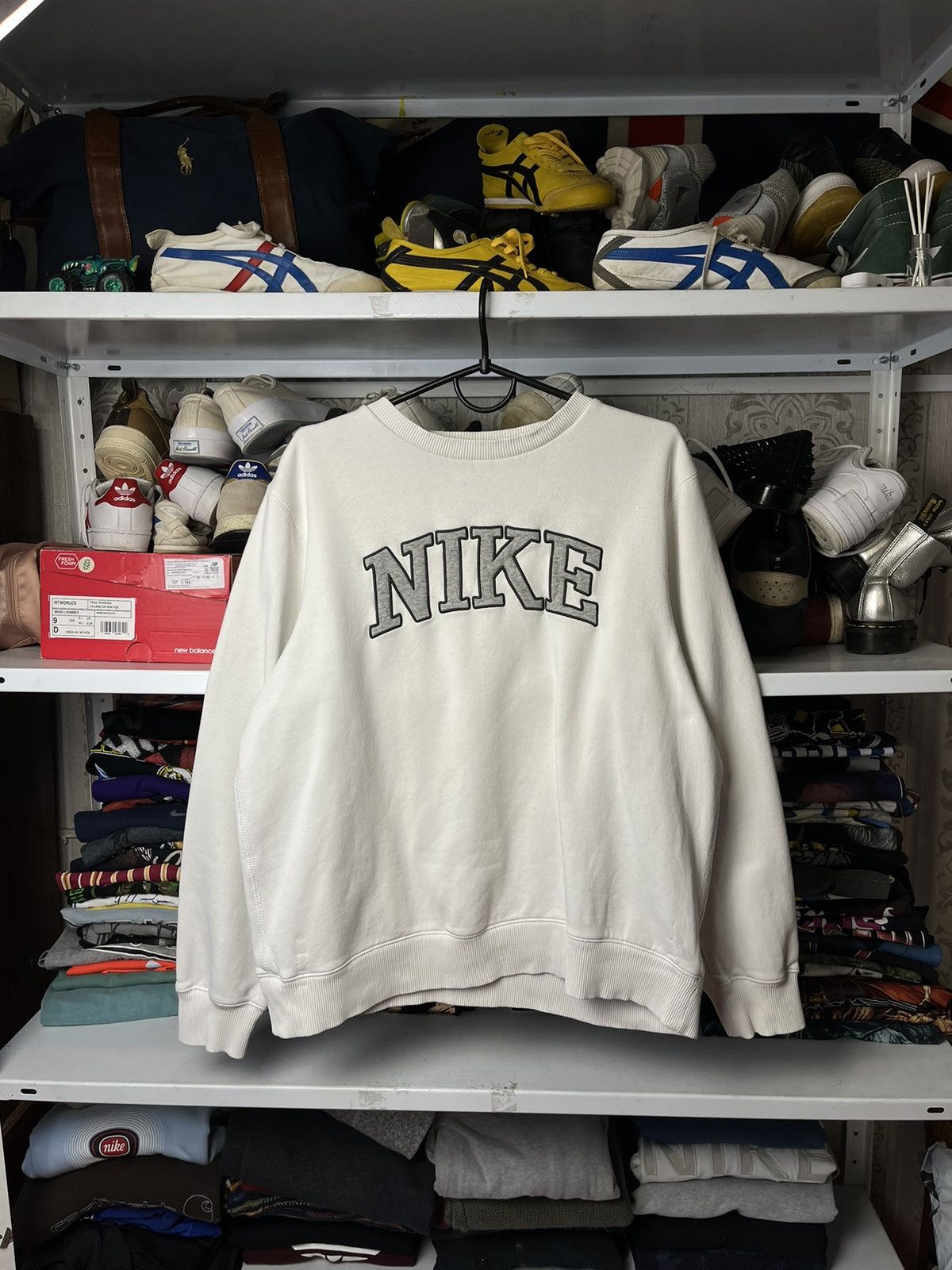 Nike Vintage Nike Big Logo Sweatshirt Y2K Streetwear Size US L / EU 52-54 / 3 - 1 Thumbnail