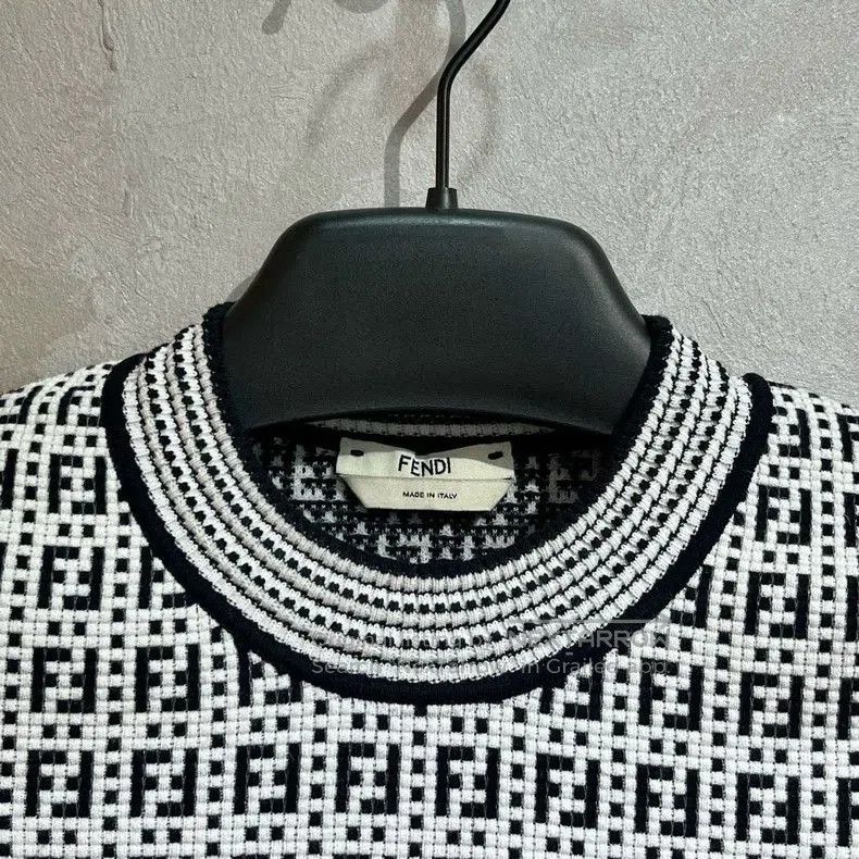 Fendi Fendi Classic Logo Knit Short Sleeve T-Shirt. Size US M / EU 48-50 / 2 - 3 Thumbnail