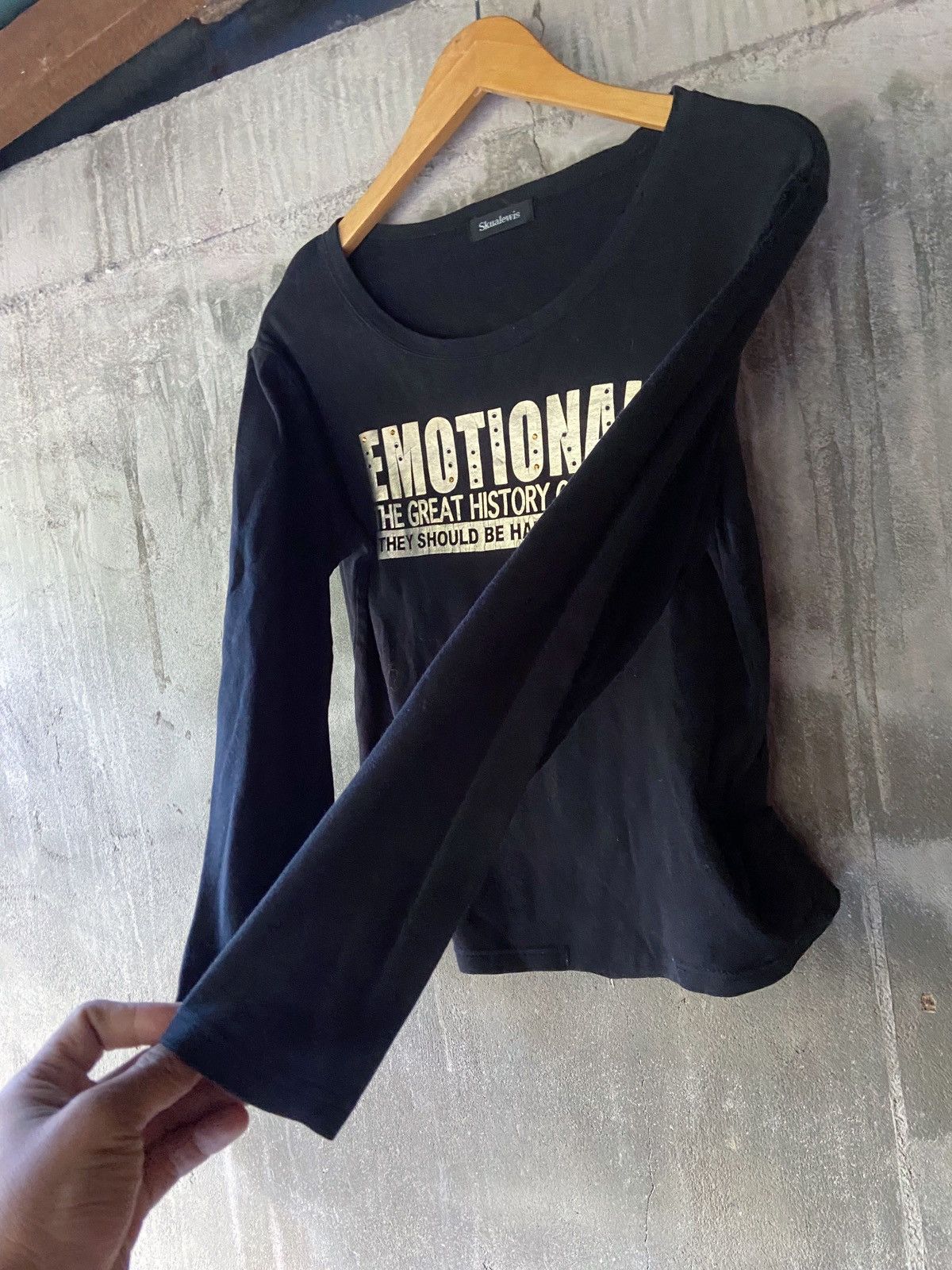 Japanese Brand 🌸EMOTIONAL THE GREAT HISTORY OF MYTH LONG SLEEVE Size US S / EU 44-46 / 1 - 5 Thumbnail