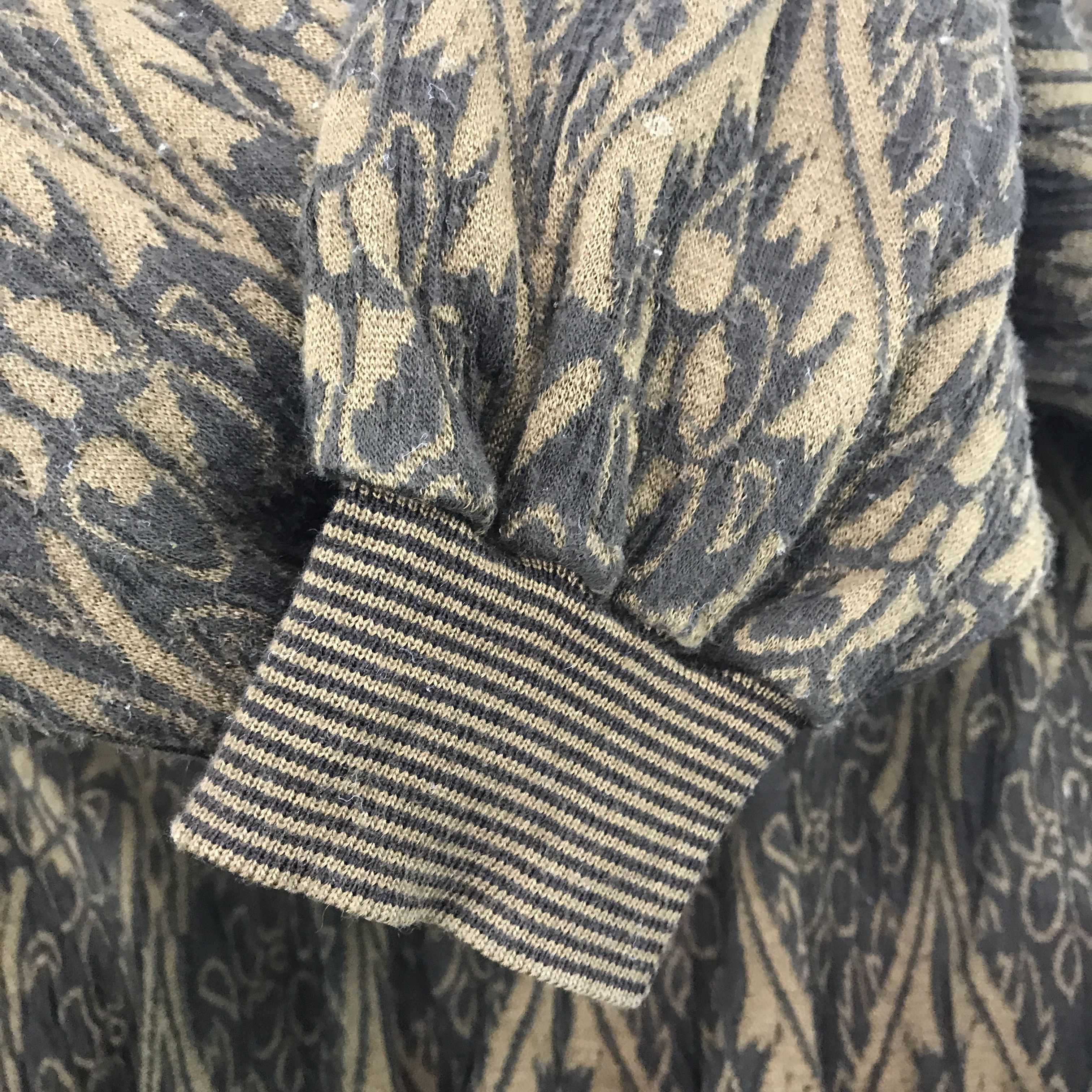 Colette Hyatt × Japanese Brand Rare🔥hyatt college V Neck design sweatshirt Size US L / EU 52-54 / 3 - 7 Thumbnail