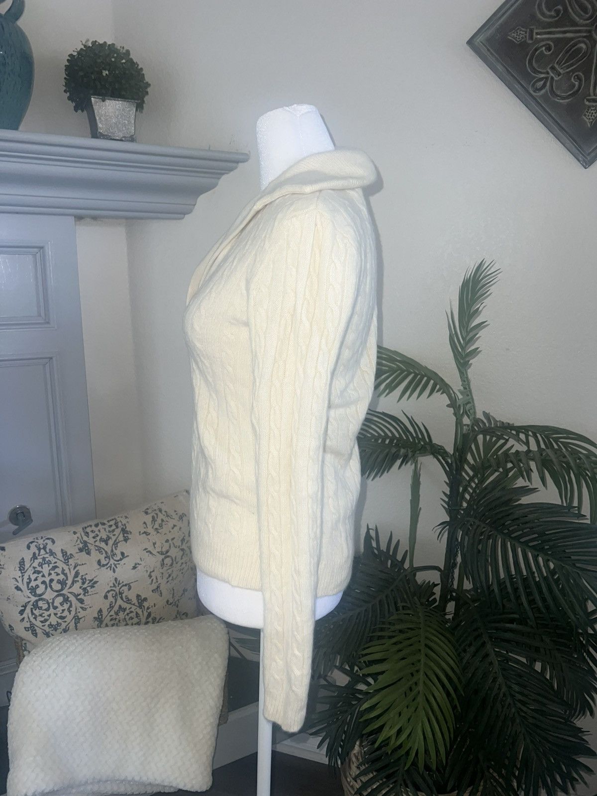 Lauren Ralph Lauren Lauren Ralph Lauren 100% Cashmere Cable Knit Sweater XS Size XS / US 0-2 / IT 36-38 - 4 Thumbnail