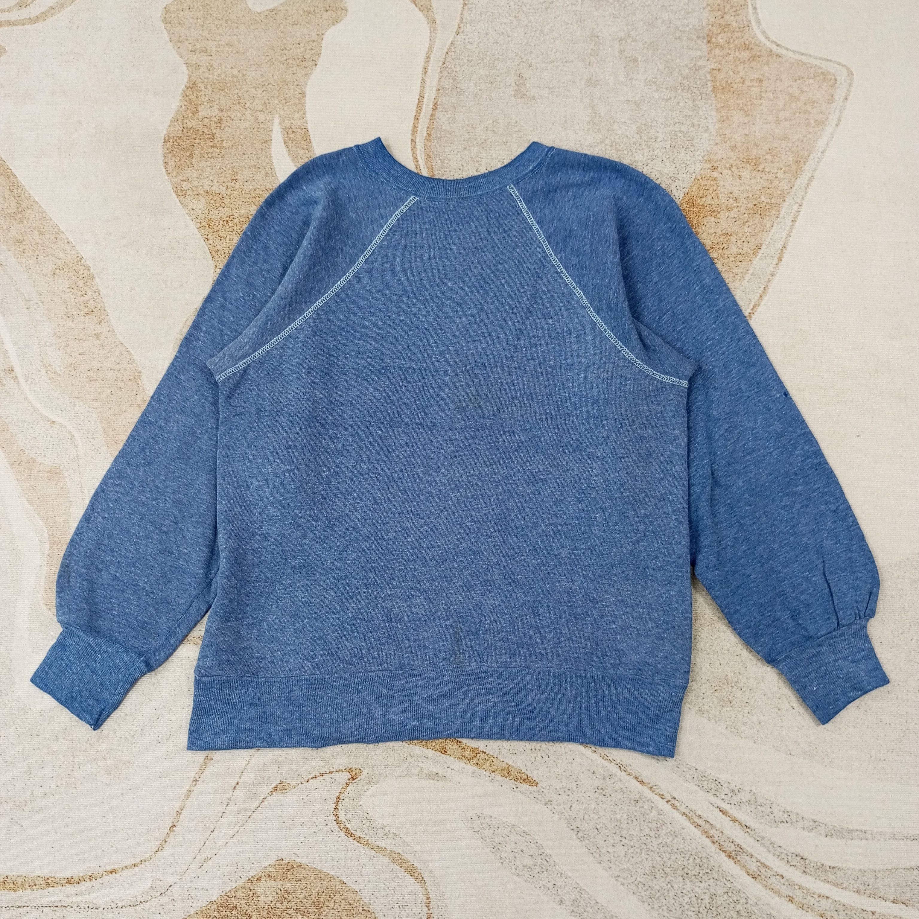 Vintage The Tale of Peter Rabbit Sweatshirt c232n13 Size US S / EU 44-46 / 1 - 3 Thumbnail
