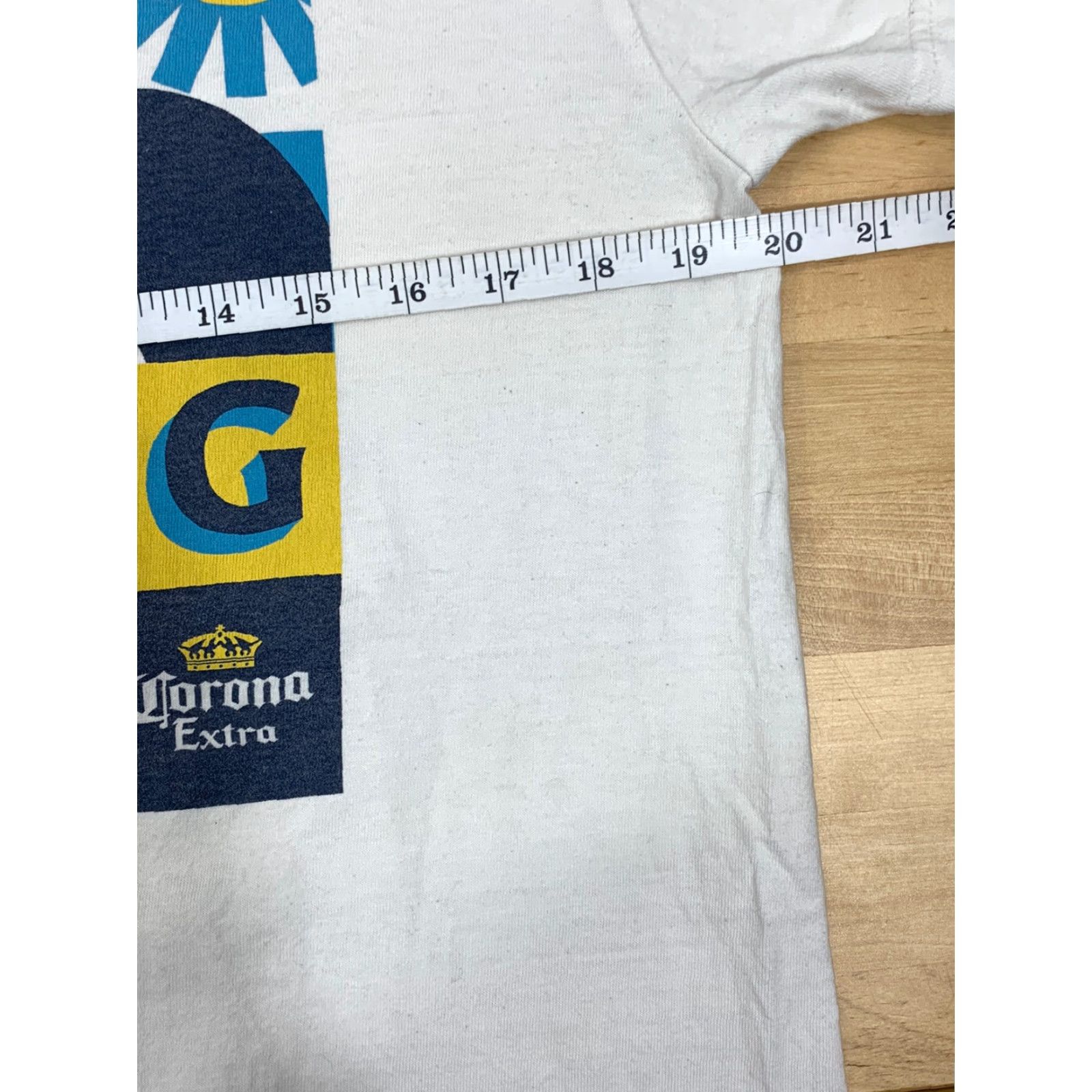 Vintage United Athle This Is Living Corona Extra White Shirt S Crew Neck Men Short Sleeve 1554 Beer Vintage? Size US S / EU 44-46 / 1 - 6 Thumbnail
