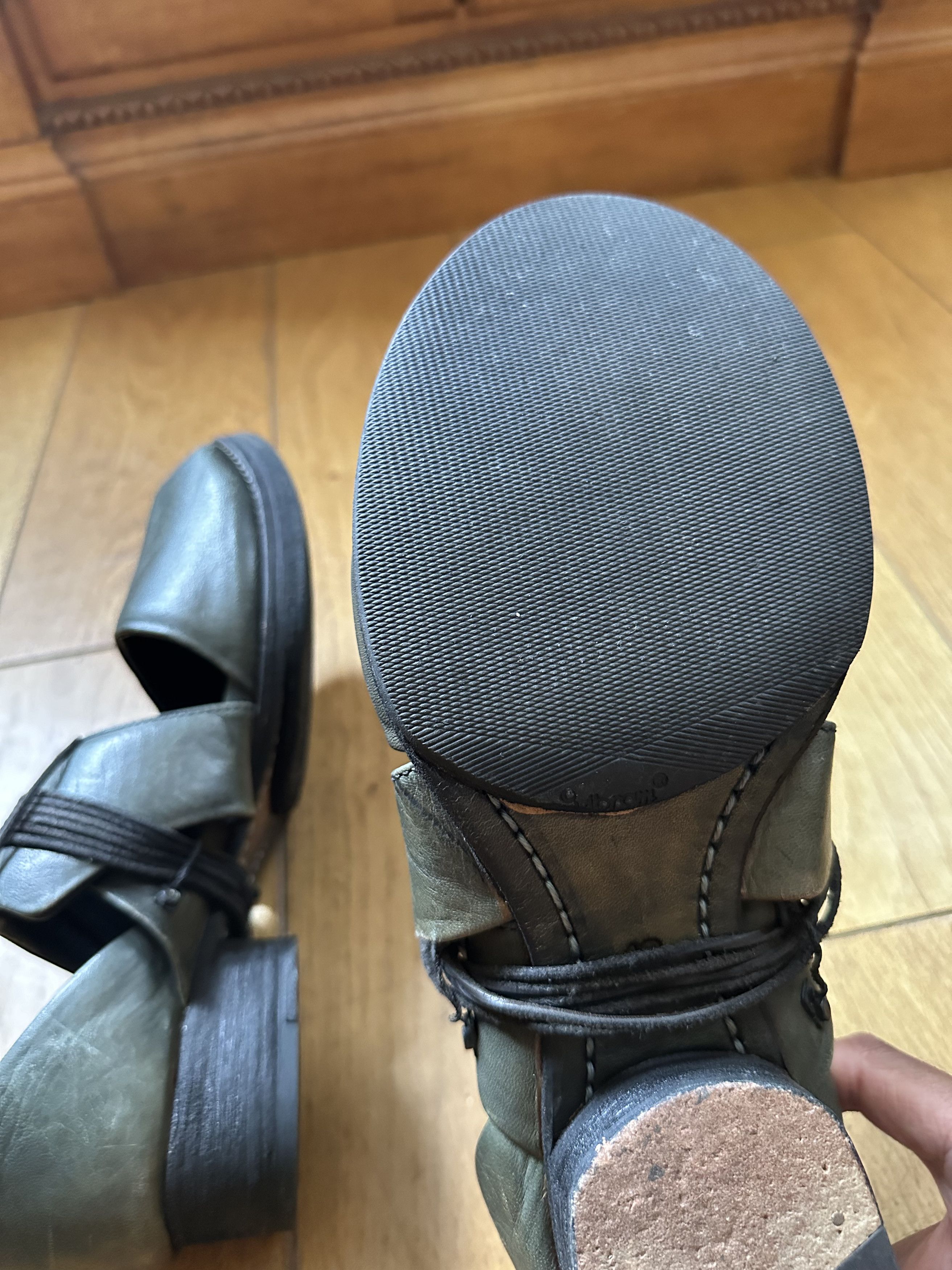 Devoa Guidi Olive Sandals Fits JP 42 Fits US 9-8.5 Size US 9 / EU 42 - 19 Thumbnail