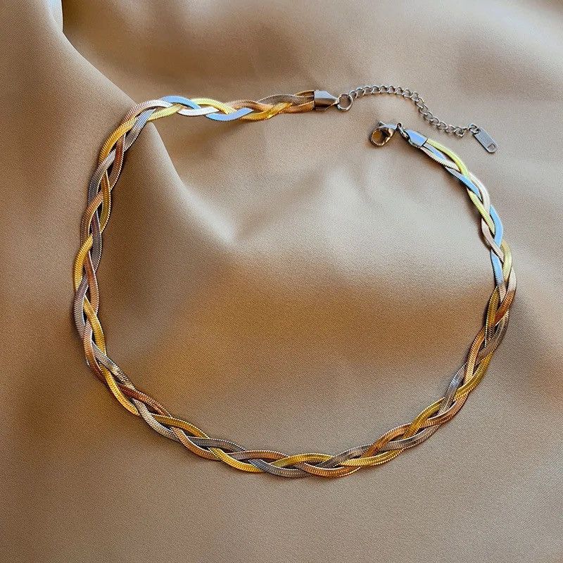 Jewelry Handmade Twist Weaving Snake Bone Chain Choker Necklaces Size ONE SIZE - 2 Thumbnail