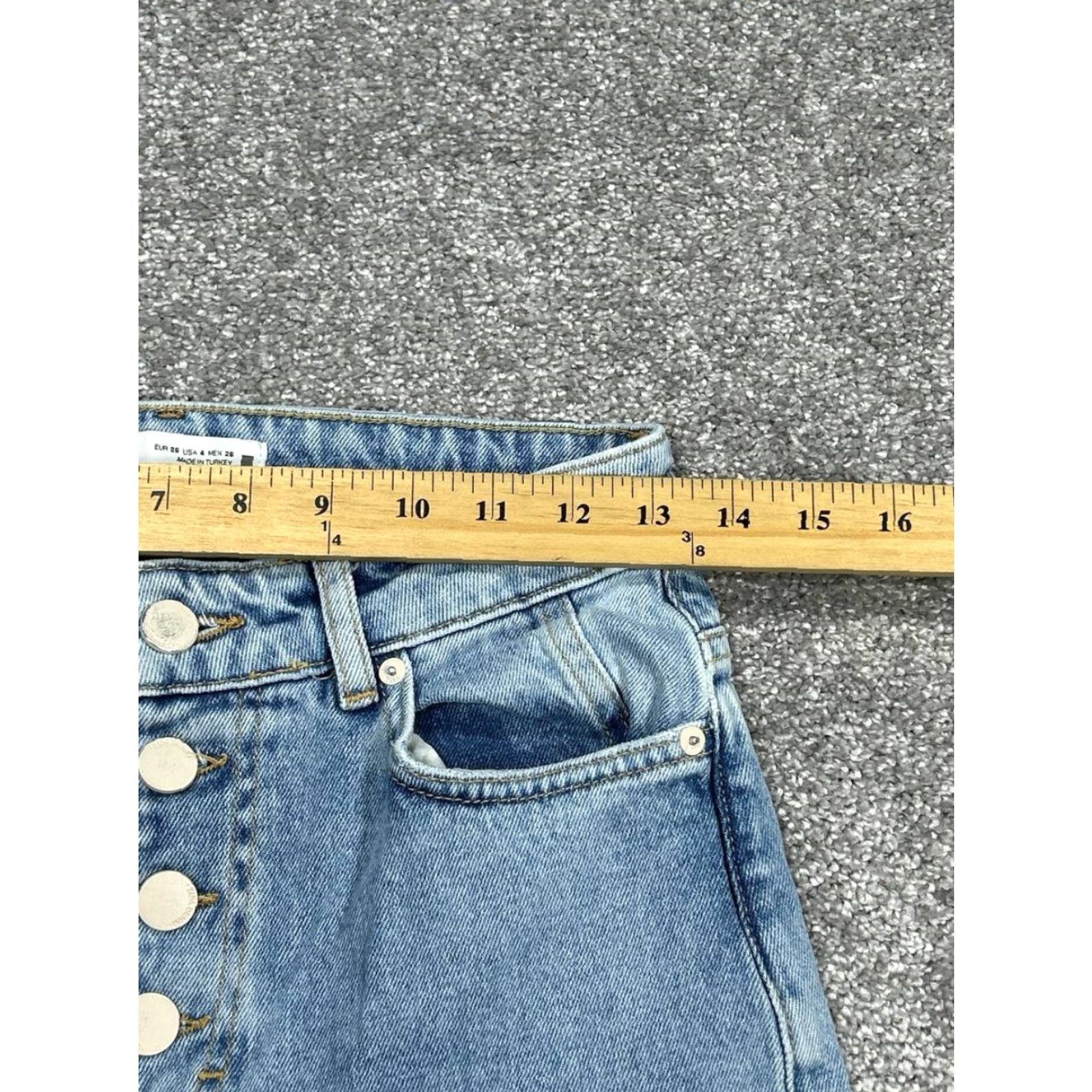 Zara VINTAGE Zara Jeans Womens 4 Light Blue Denim Button Fly Raw Hem Straight Jeans Womens 4 Zara Jeans Size 27" / US 4 / IT 40 - 5 Thumbnail