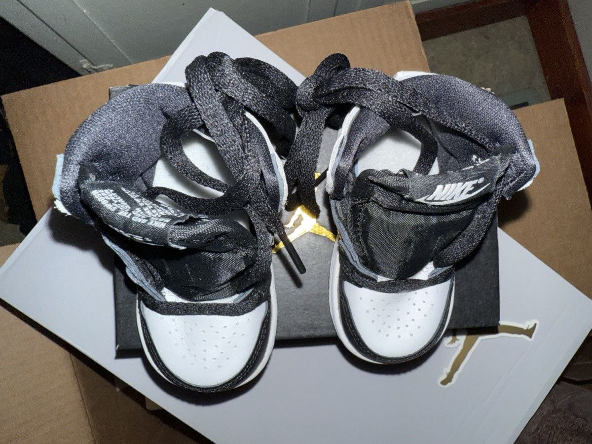 Jordan Brand NEW! Nike Air Jordan 1 Retro OG High TODDLER size 4c OG Box! Size US 5 / EU 37 - 11 Thumbnail