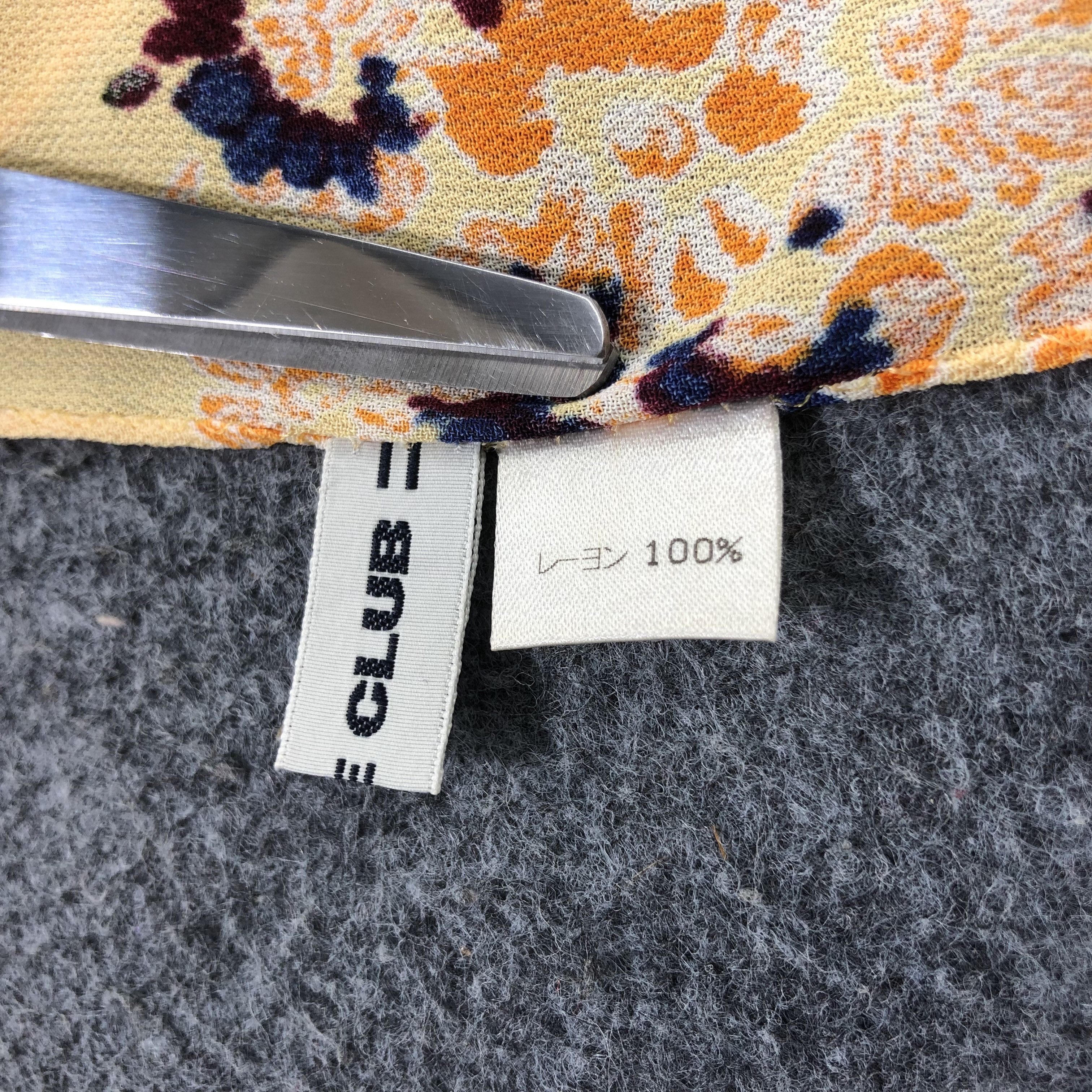 Matsuda Nicole Club by Matsuda Floral Scarf M904 Size ONE SIZE - 5 Thumbnail