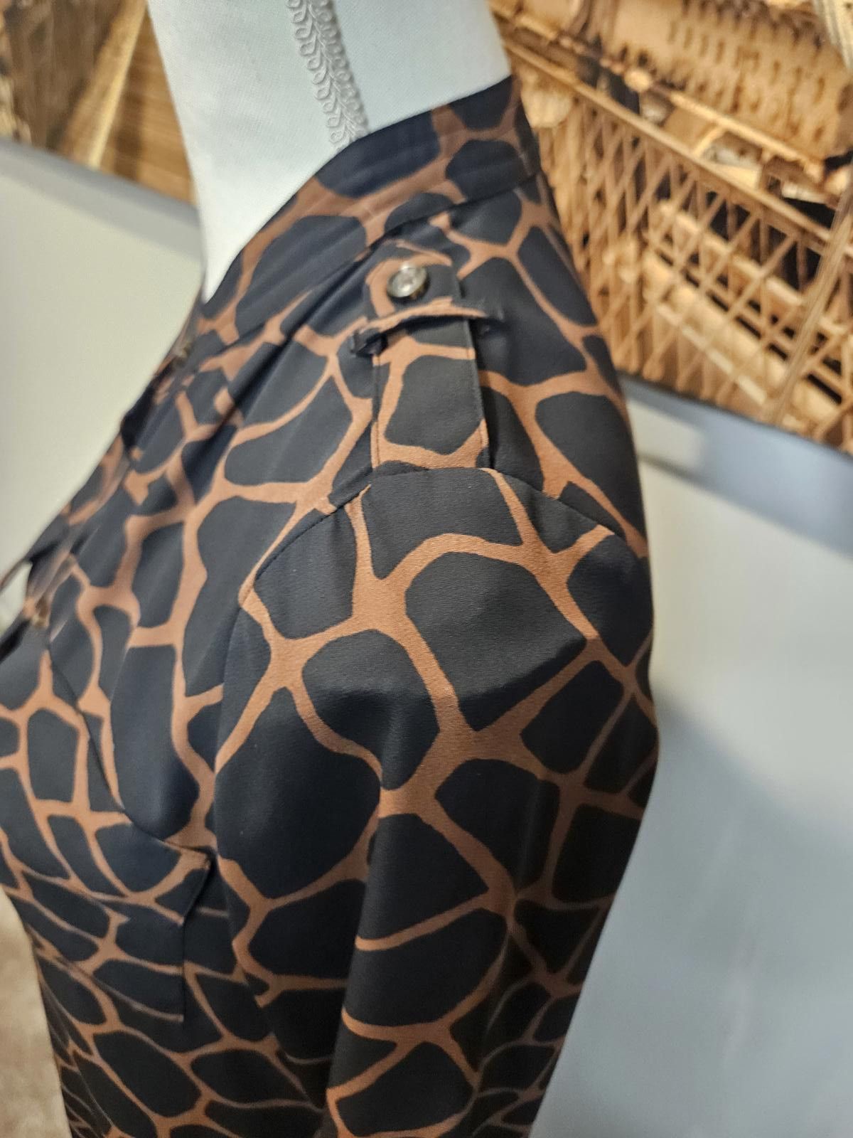 Banana Republic Trendy Giraffe Print Midi Dress Size XS / US 0-2 / IT 36-38 - 8 Thumbnail