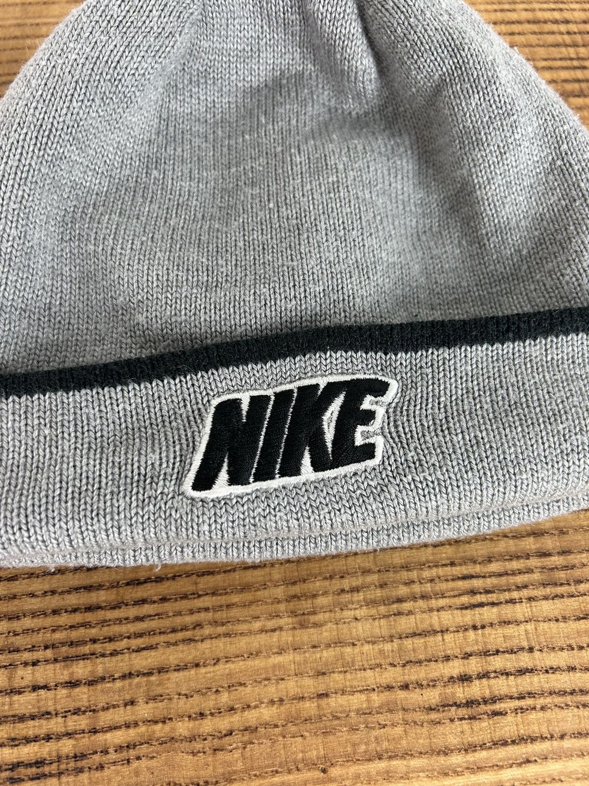 Nike Vintage Nike Reversible Beanie Hat In Black / Gray Size ONE SIZE - 5 Thumbnail