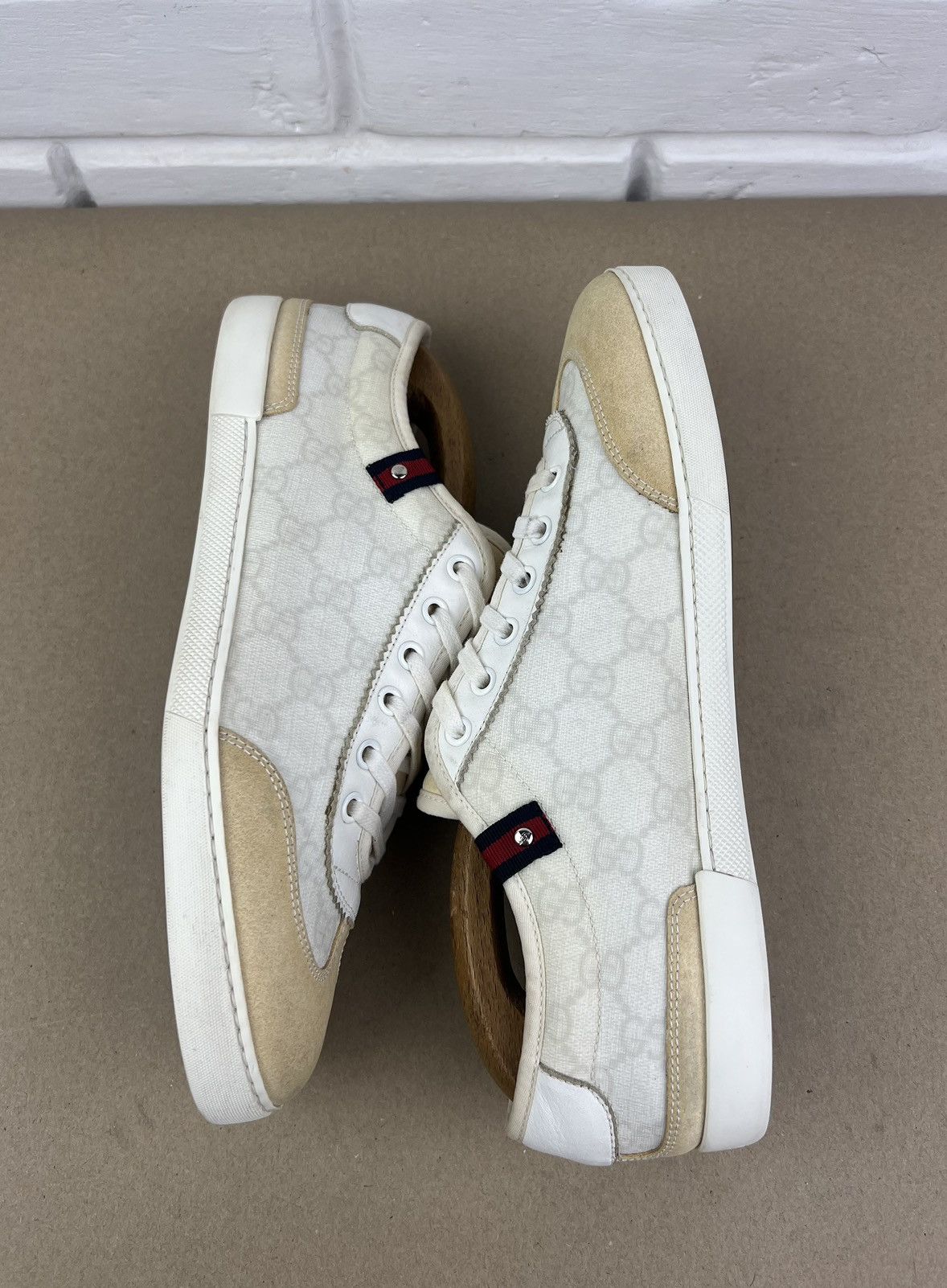 Gucci GUCCI Sneakers Suede Shoes GG Monogram Supreme Canvas White Size US 7.5 / EU 40-41 - 13 Thumbnail