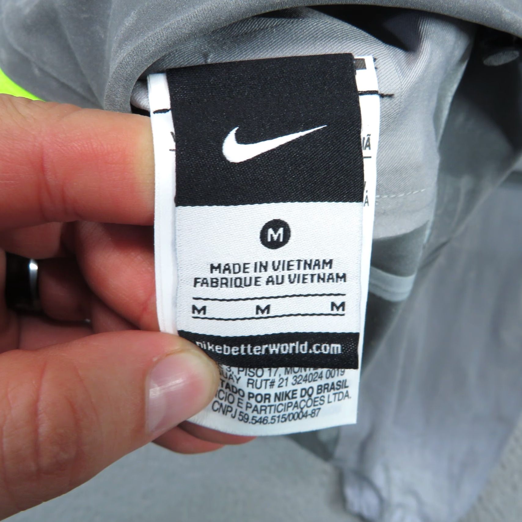 Nike Nike Jacket Women Medium Running Reflective Full Zip Hoodie HiVis 3M Flash Winds? Size M / US 6-8 / IT 42-44 - 5 Thumbnail