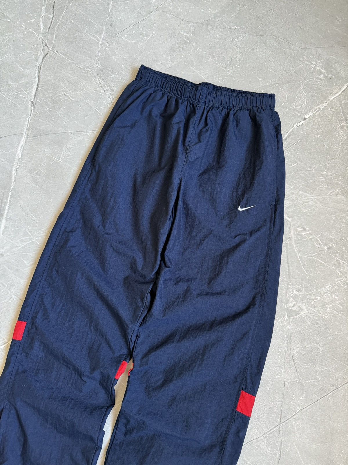 Nike Nike Vintage Nylon Track Pants 00s Small Swoosh Navy Size US 30 / EU 46 - 6 Thumbnail