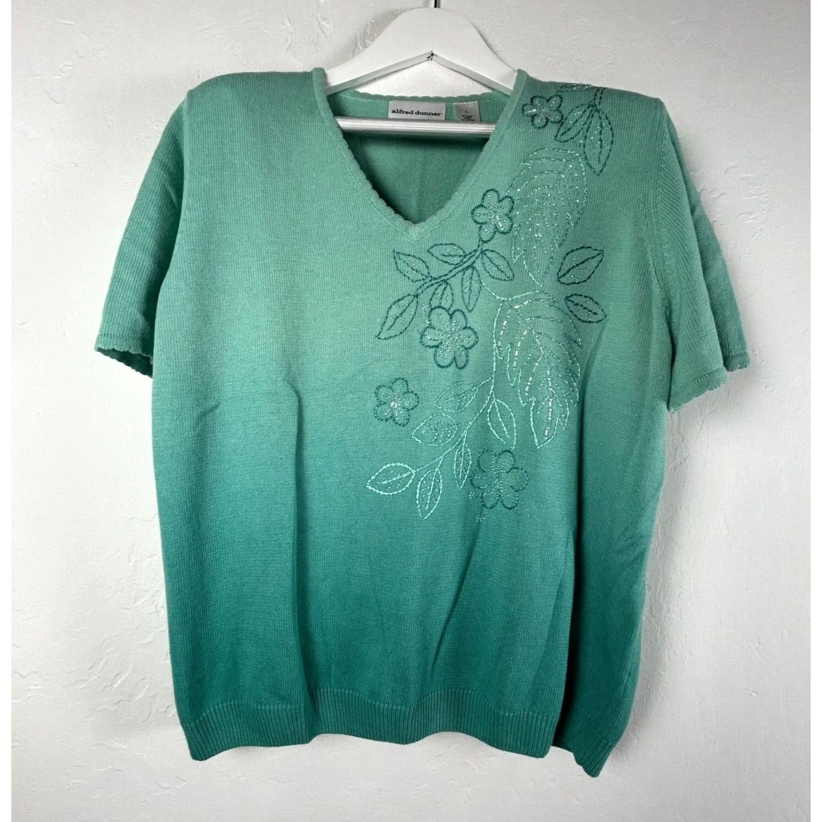 Vintage Alfred Dunner Womens Green Embroidered Knit Sweater Top Short Sleeve Ramie L Size L / US 10 / IT 46 - 2 Thumbnail
