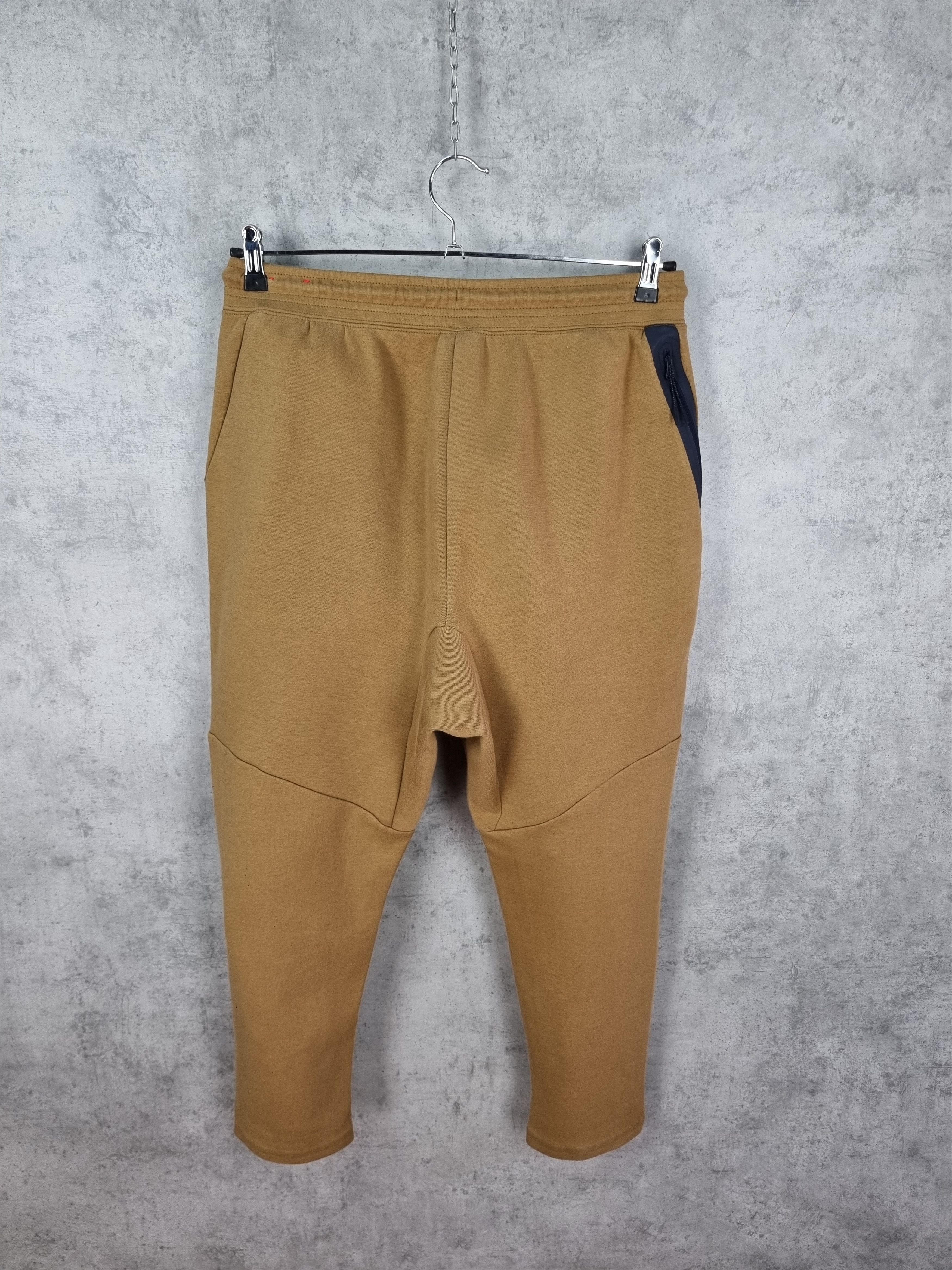Nike Nike Tech Apparel Cropped Sweatpants Joggers Sport Pants Size US 33 - 12 Thumbnail