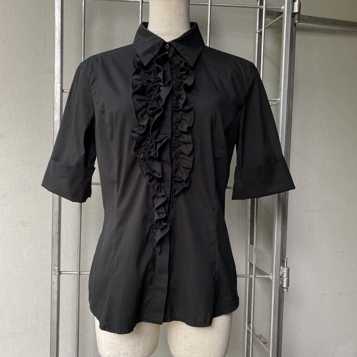 Max Mara Max Mara Black Fitted Cotton Ruffle Collar Shirt Size M / US 6-8 / IT 42-44 - 23 Thumbnail