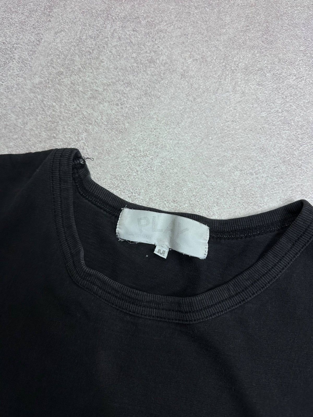 Comme des Garcons Vintage CDG Comme Des Garcons Play Heart T-shirt M Size US M / EU 48-50 / 2 - 4 Thumbnail