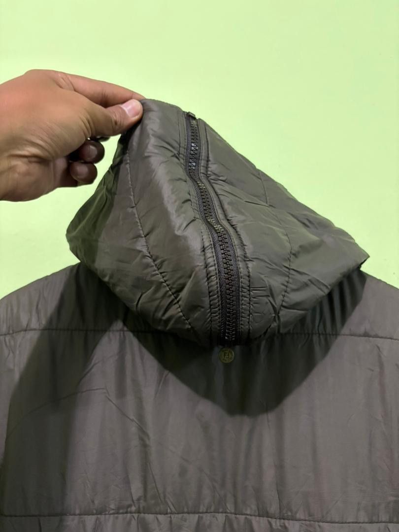 Fendi Vtg Fendi Roma Padded Jacket With Hoodie Logo Stripe Design Size US S / EU 44-46 / 1 - 10 Thumbnail