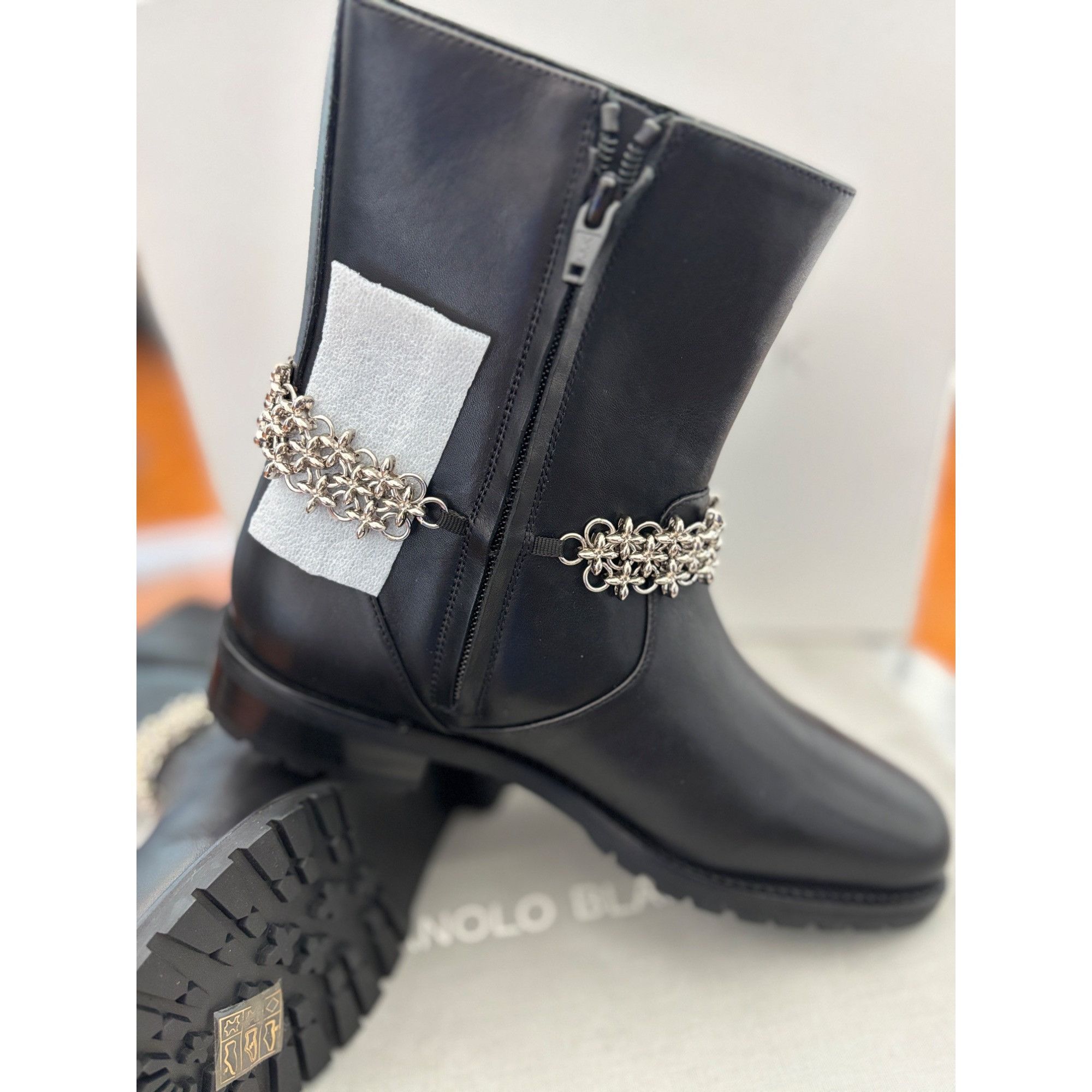 Manolo Blahnik Manolo Blahnik Black Leather Ankle Boots With Silver Chain E Size US 7.5 / IT 37.5 - 20 Thumbnail