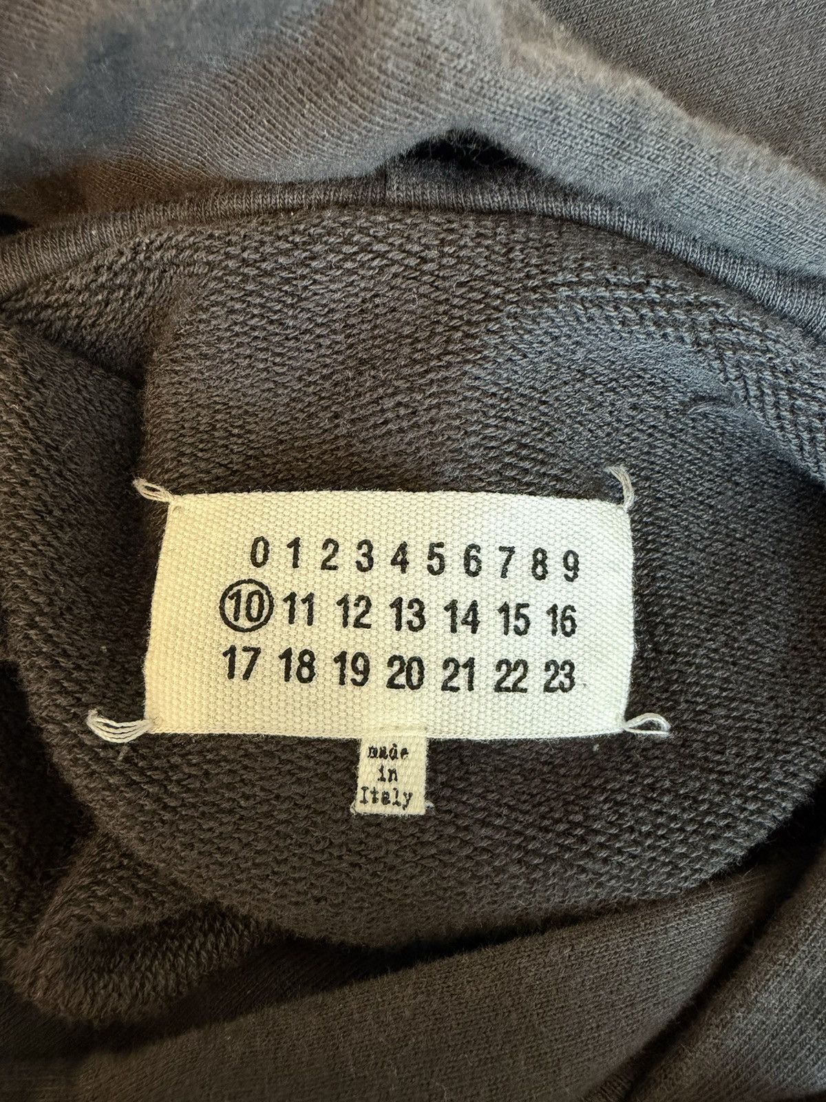 Maison Margiela Maison Margiela Logo Hoodie Size US L / EU 52-54 / 3 - 5 Thumbnail
