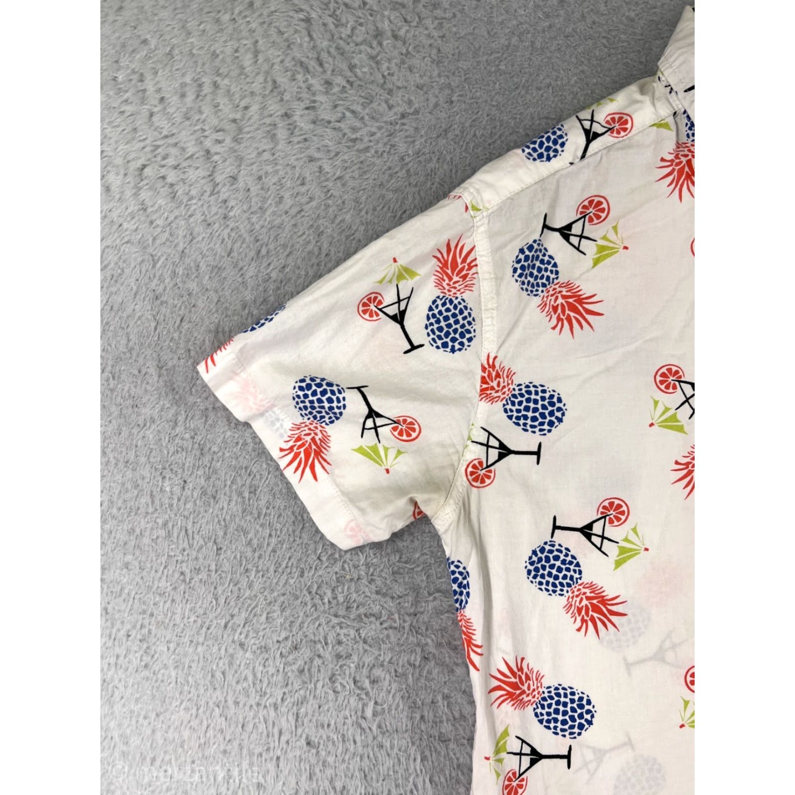 Vintage Ultimate Shirt Shirt Men Medium White Five Points Industries All Over Print Cocktails Pineapple Hawaiian Resort Vacation Luau Aloha 90s? Size US S / EU 44-46 / 1 - 3 Thumbnail