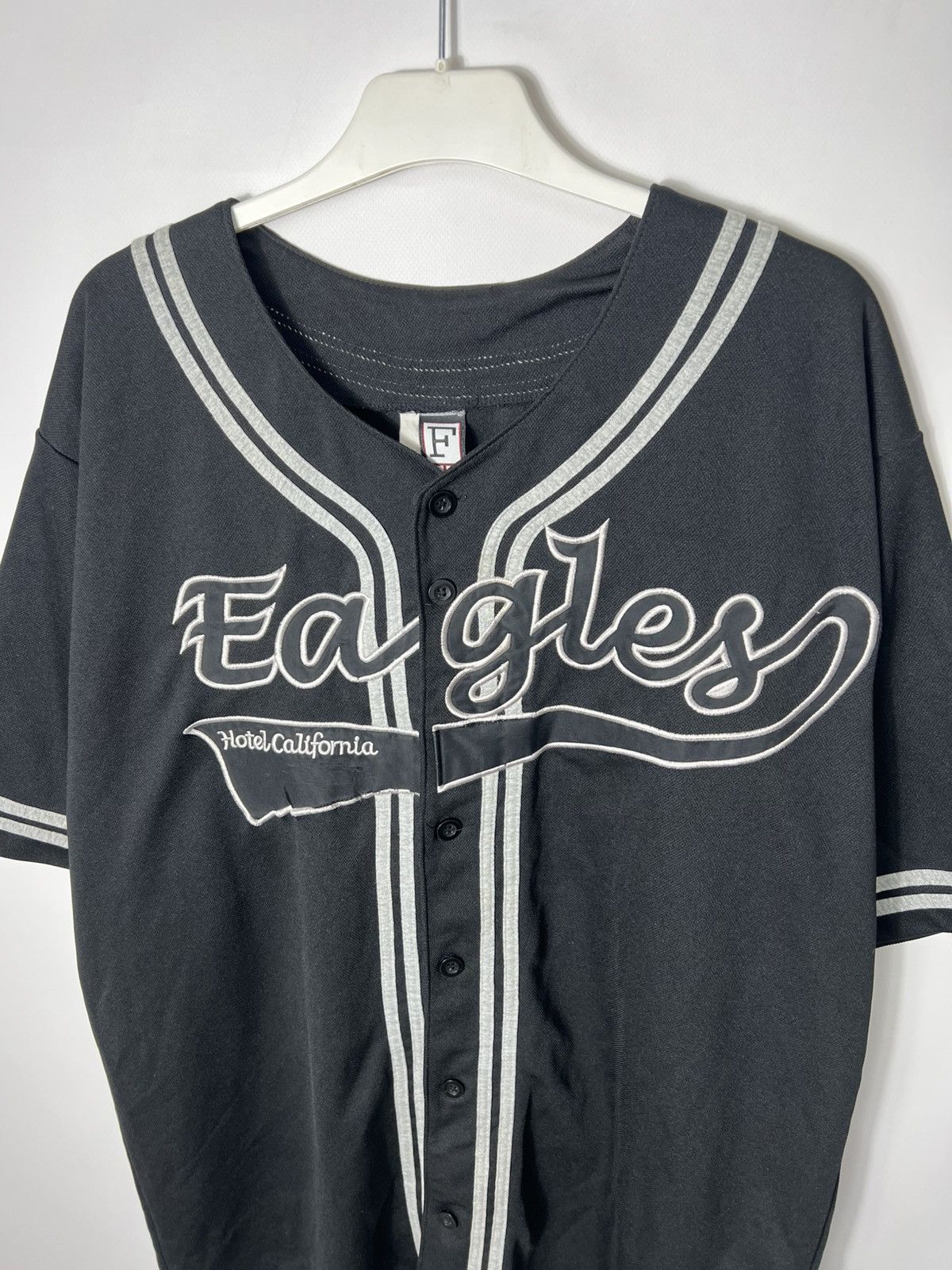 Vintage Vintage Eagles Hotel California 2003 Tour Baseball Jersey Size US XL / EU 56 / 4 - 2 Thumbnail